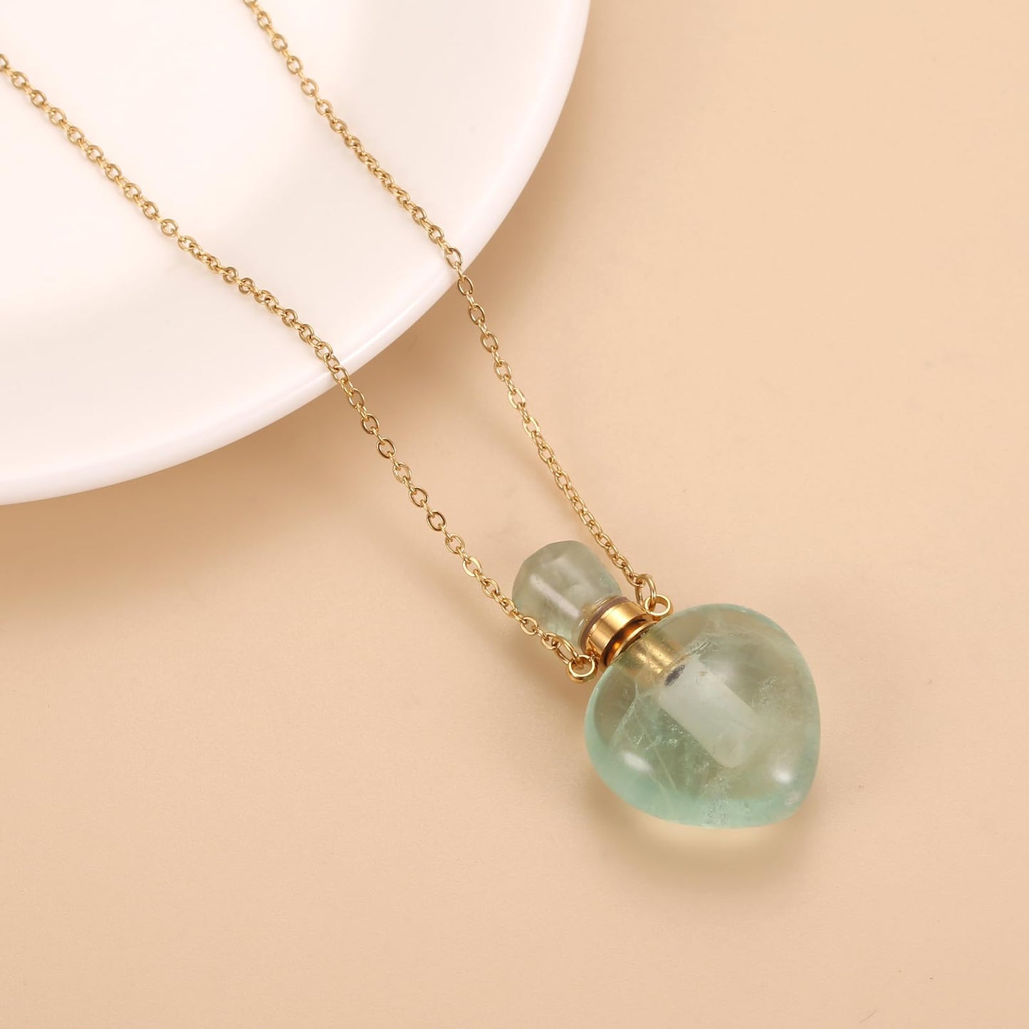 STEFWD Natural Crystal Cremation Jewelry For Ashes - Heart Urn Necklace Hold Loved Ones/Pet Ashes Keepsake Memorial Pendant For Women (Green)