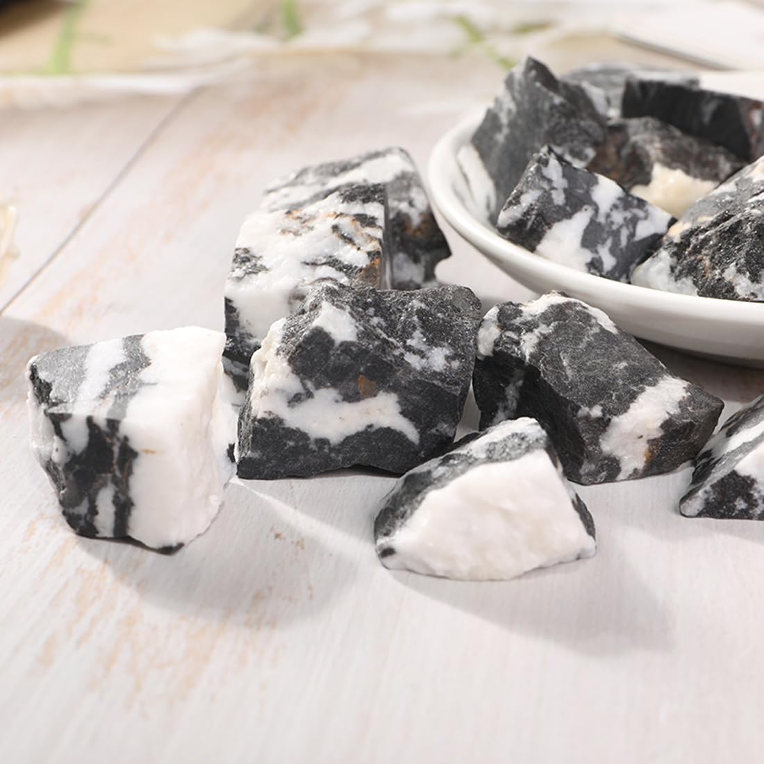 Zebra Onyx Raw Crystals, Large 1.25-2.0" Healing Crystals Natural Rough Stones Crystal for Tumbling, Cabbing, Fountain Rocks, Decoration, Polishing, Wire Wrapping, Wicca & Reiki