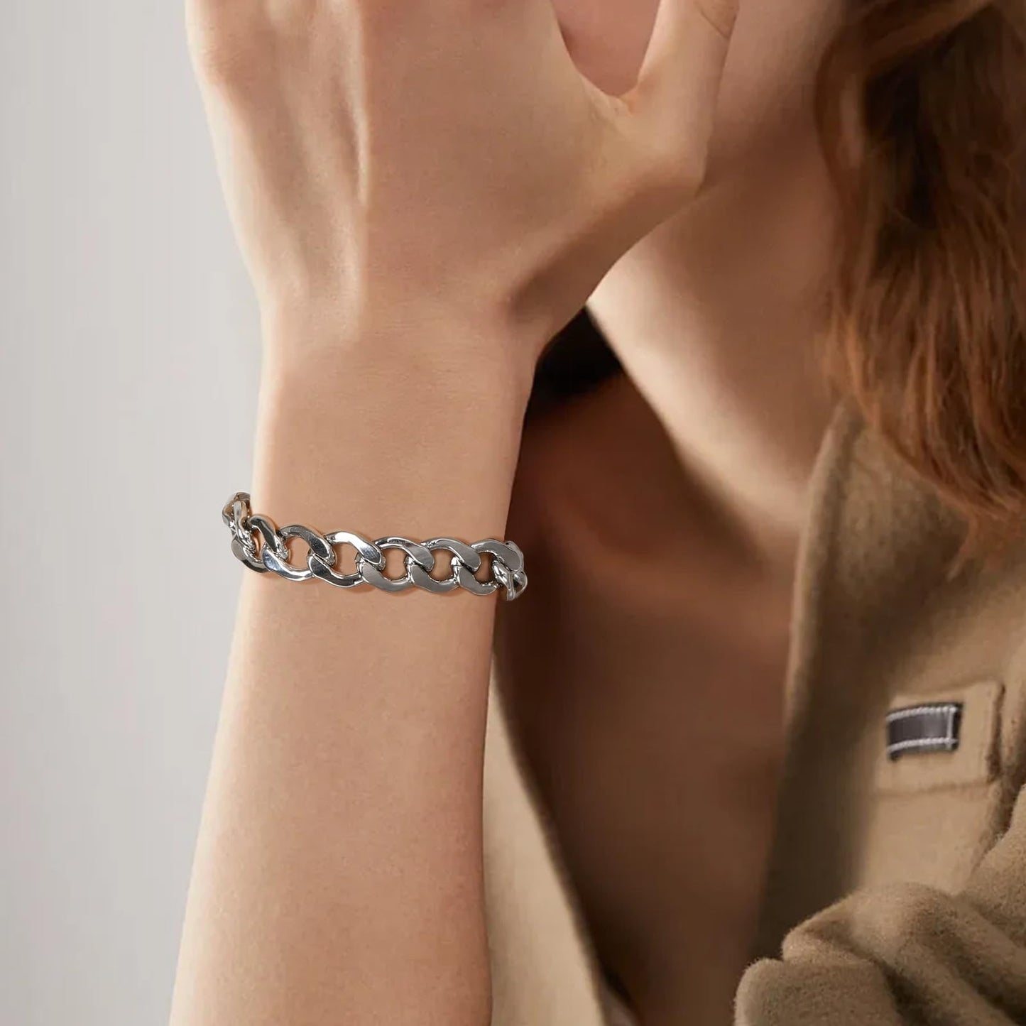 LANE WOODS Chunky Gold Bracelet for Women 14k Gold Plated Diamond-Cut Cuban Chain Link Bracelet for Men Classic Jewelry