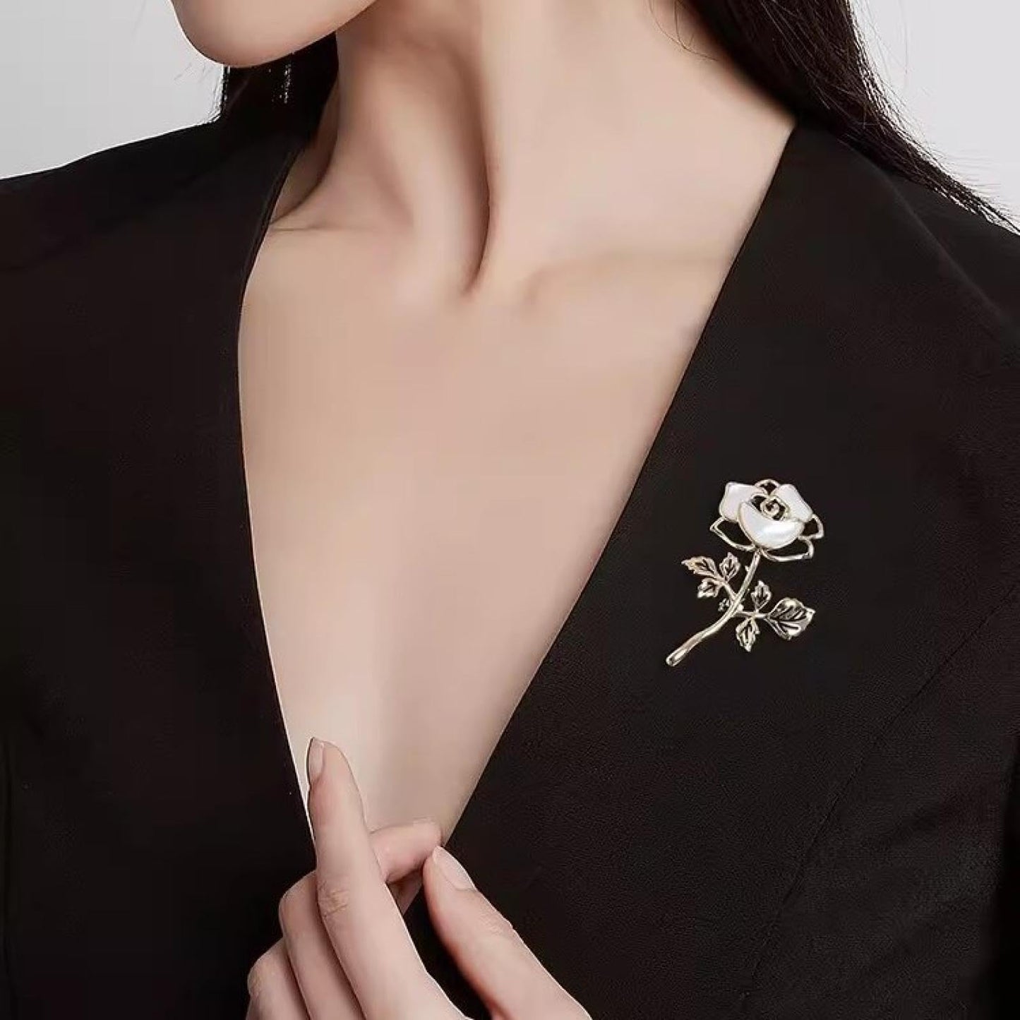 Fashion Brooches For Women, Rose Flower Brooch, Suitable For Party And Daily Wear On Many Occasions，Gold/Grey