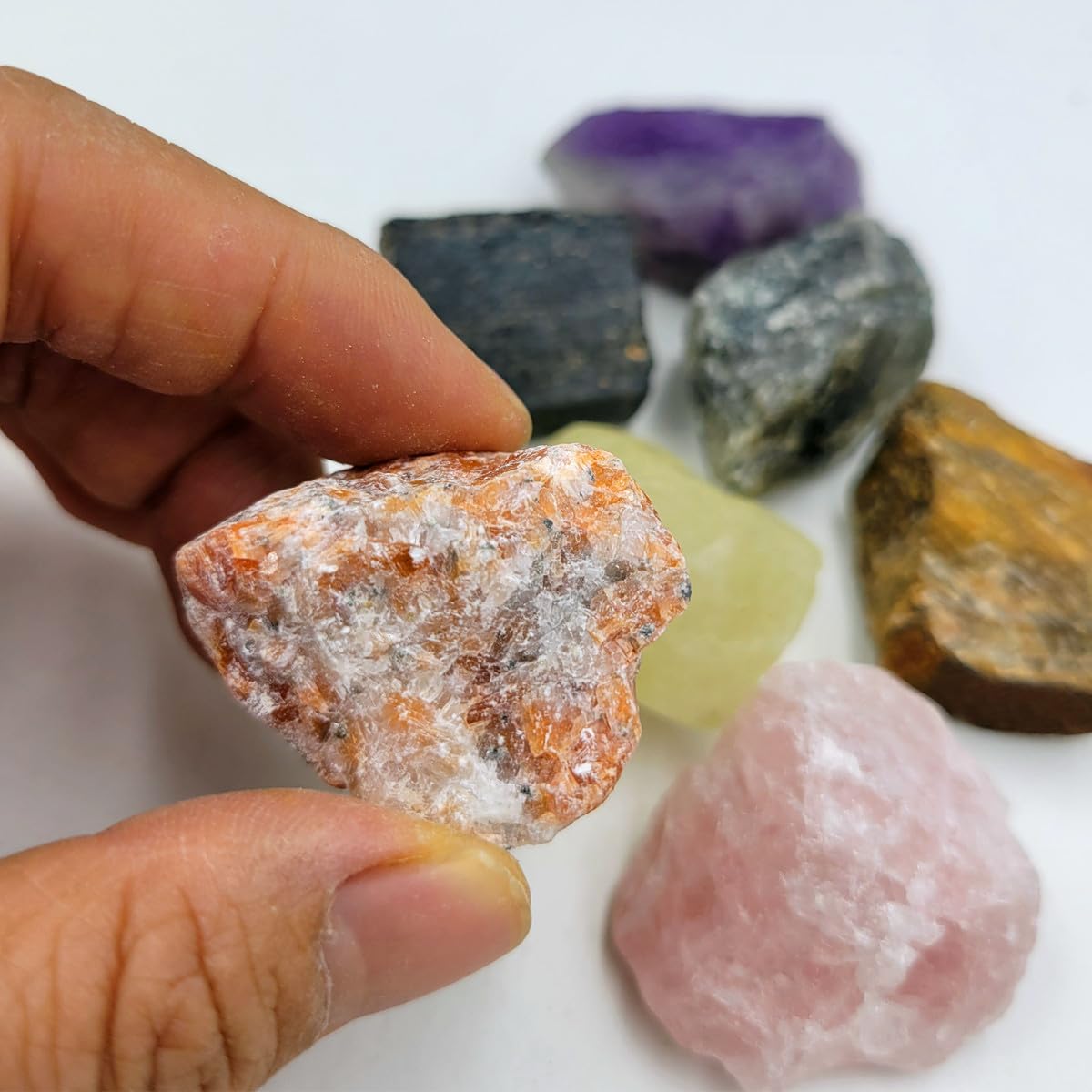 7Pcs Energy Crystals for Good Fortune Natural Raw Crystals Set of Black Tourmaline,Amethyst,Labradorite,Rose Quartz,Citrine,Sunstone,Tiger's Eye (Crystals for Good Fortune)