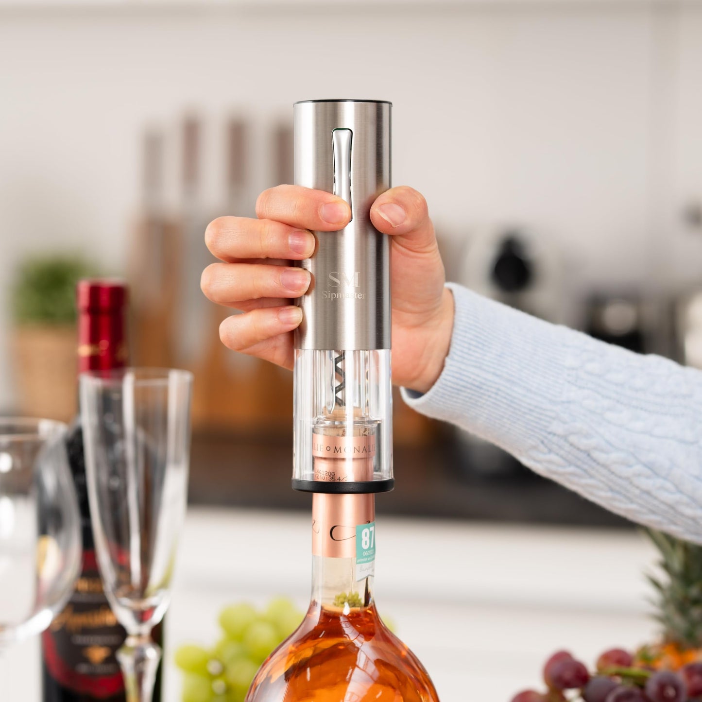 Rechargeable Electric Wine Bottle Opener Set with Wine Aerator, Foil Cutter, Bottle Stoppers, and Wine Aerator Pourer Spout — Perfect for Home, Bar, Parties & Outdoors