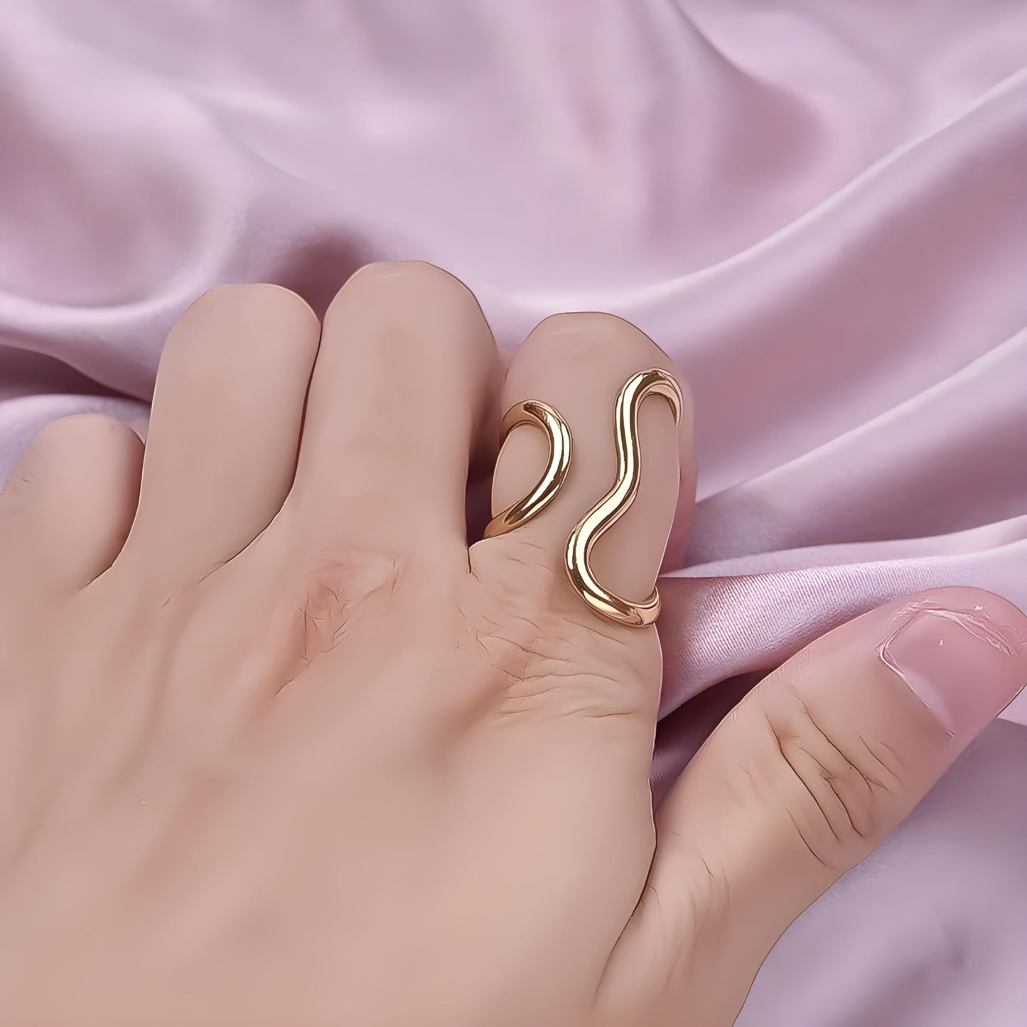 AIETUE Chunky Rings For Women, Gold Silver Thumb Ring Asymmetrical Wavy Curve Ring Adjustable Non Tarnish Dainty Stainless Steel New Year Anniversary Birthday Jewelry Gift (Wavy Gold+Silver)