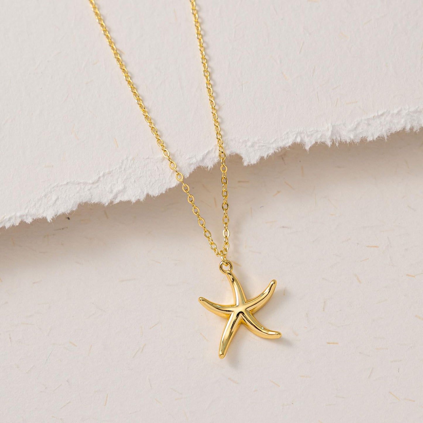 VRIUA Starfish Necklace for Women – 14K Gold Plated Starfish Necklace – Dainty Ocean Beach Jewelry Gift