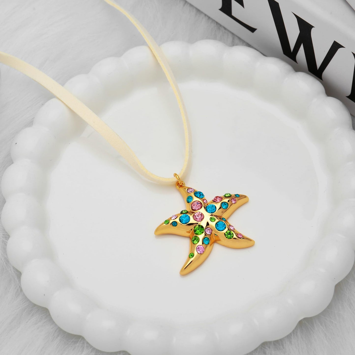 WOWORAMA Starfish Necklace for Women Colorful Rhinestone Starfish Pendant Necklace with Beige Rope Sea Shell Star Choker Necklaces Summer Beach Trendy Necklaces