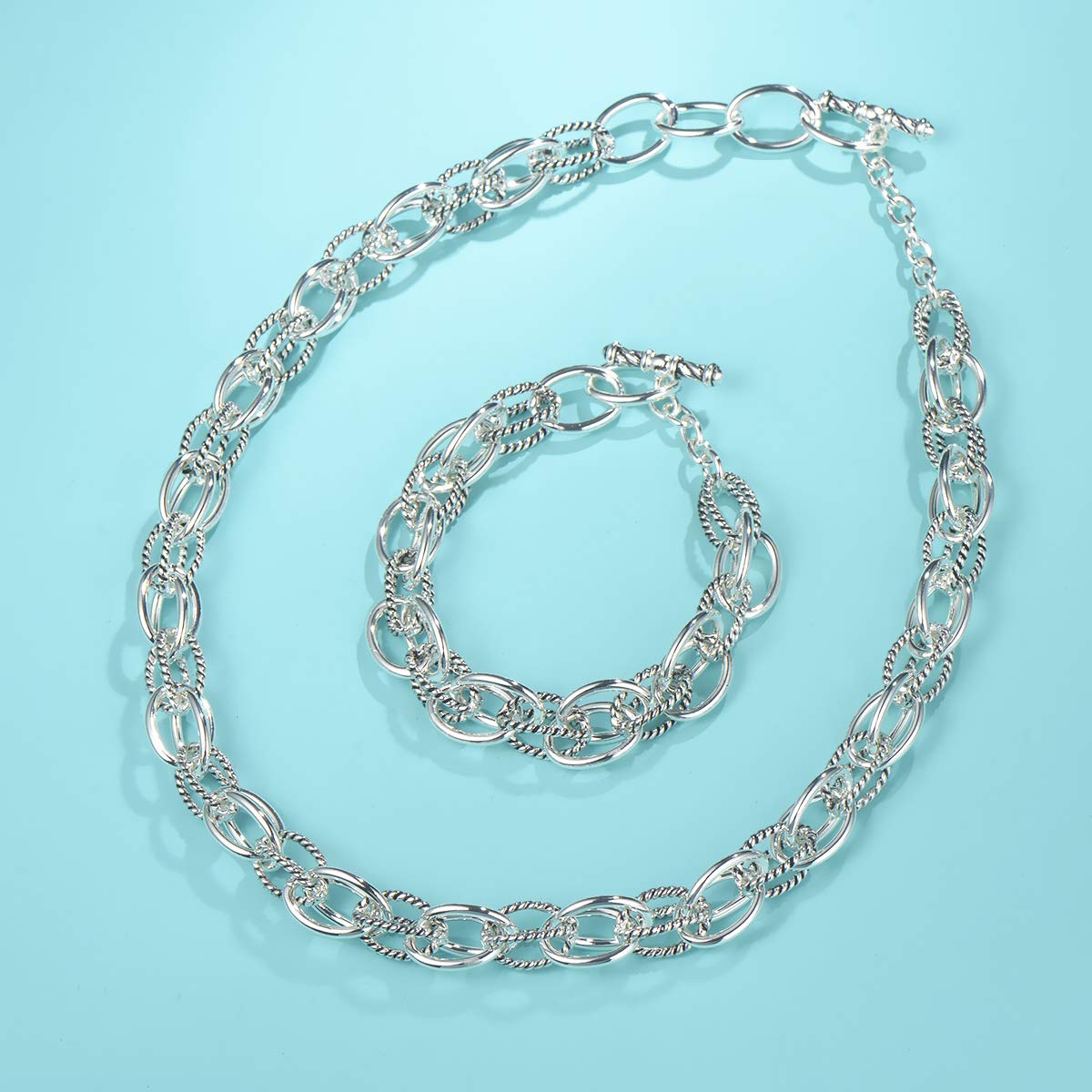 UNY JEWEL Style Trendy Elegant Vintage Retro Unique David Fashion style 2 Tone Double Twist Wire Double Link Women Short Necklace (Silver Tone)