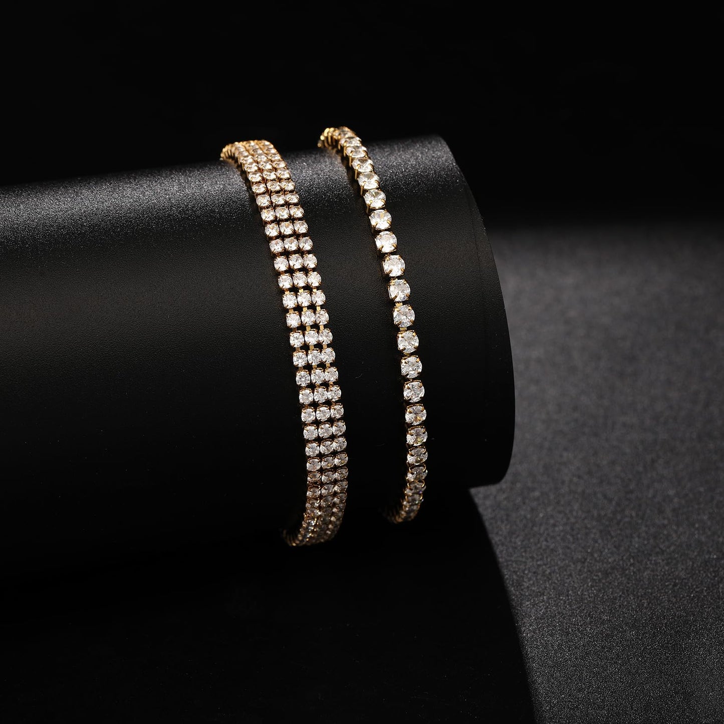 MVCOLEDY 18 K Gold Plated Love Bracelet Stack for Women 4-Piece Bracelet Shell Floral Clover Chain, Tennis Chain and Crystal Gold Bangle, Love Bracelet Design Gift Jewelry for Valentines Day