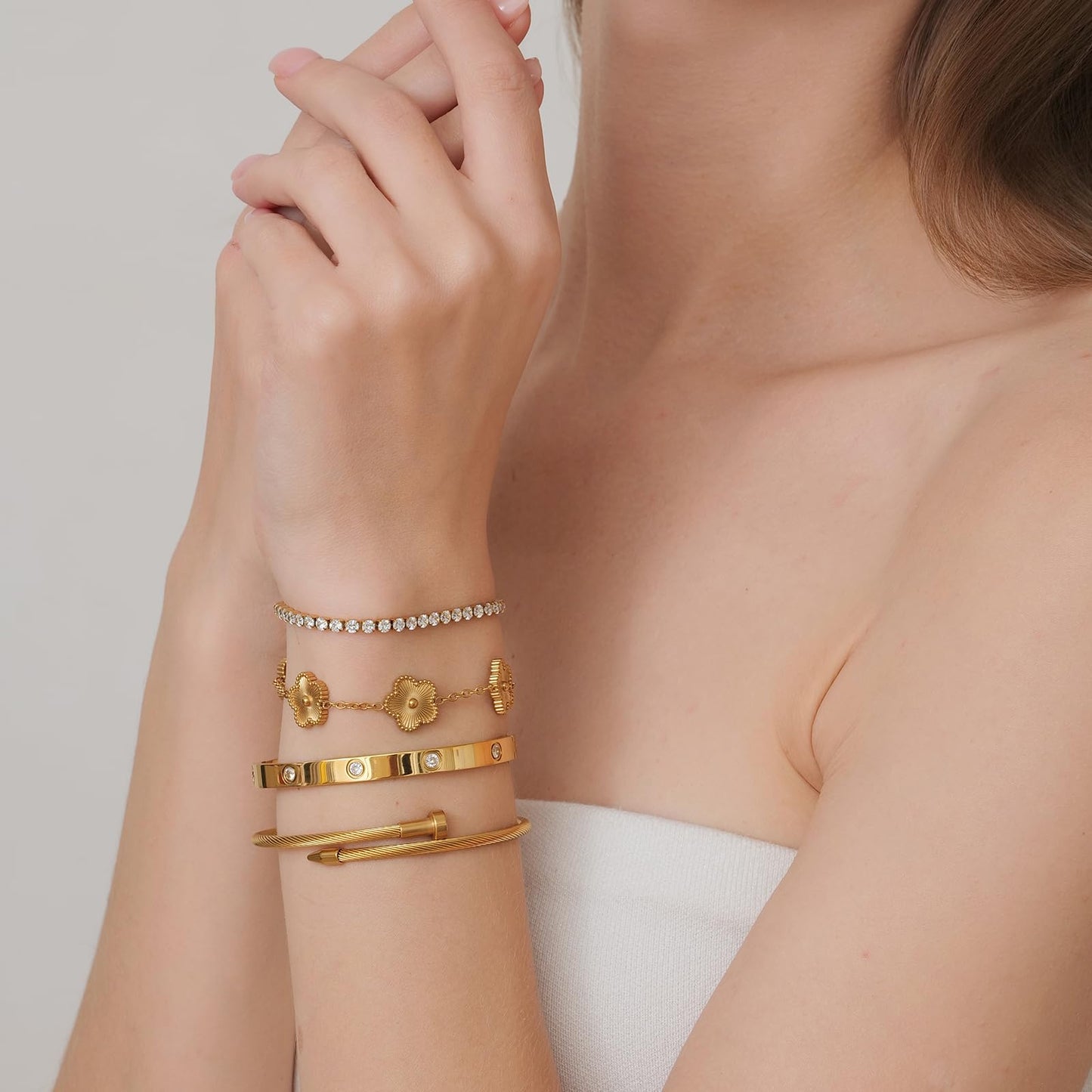 MVCOLEDY 18 K Gold Plated Love Bracelet Stack for Women 4-Piece Bracelet with Synthetic Shell Floral Clover Chain, Tennis Chain and Crystal Gold Bangle, Love Bracelet Design Gift Jewelry for Valentines Mother's Day (Gold)