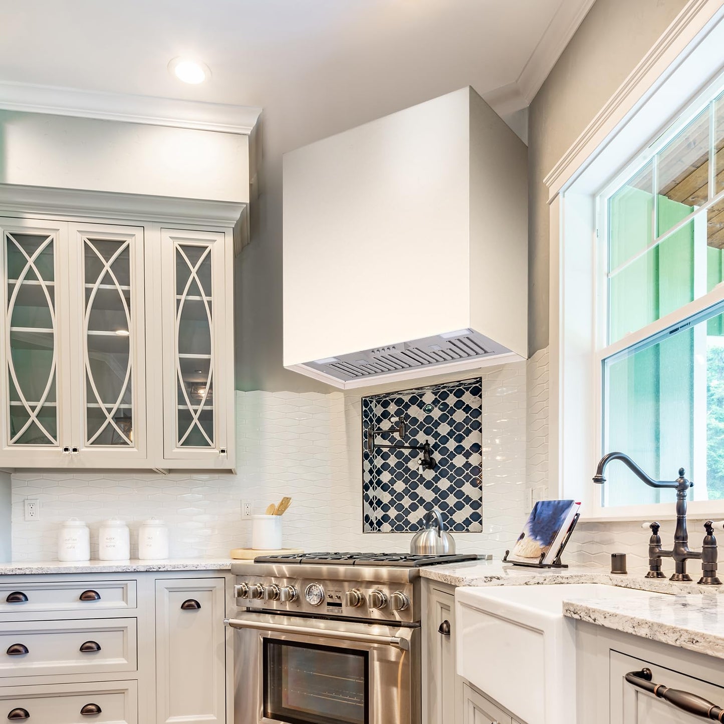 Akicon Stainless Steel Range Hood, Modern Box Kitchen Hood with Powerful Vent Motor, Wall Mount, 30”W*30”H*14D, Signal White (AK-HS30H-SW)