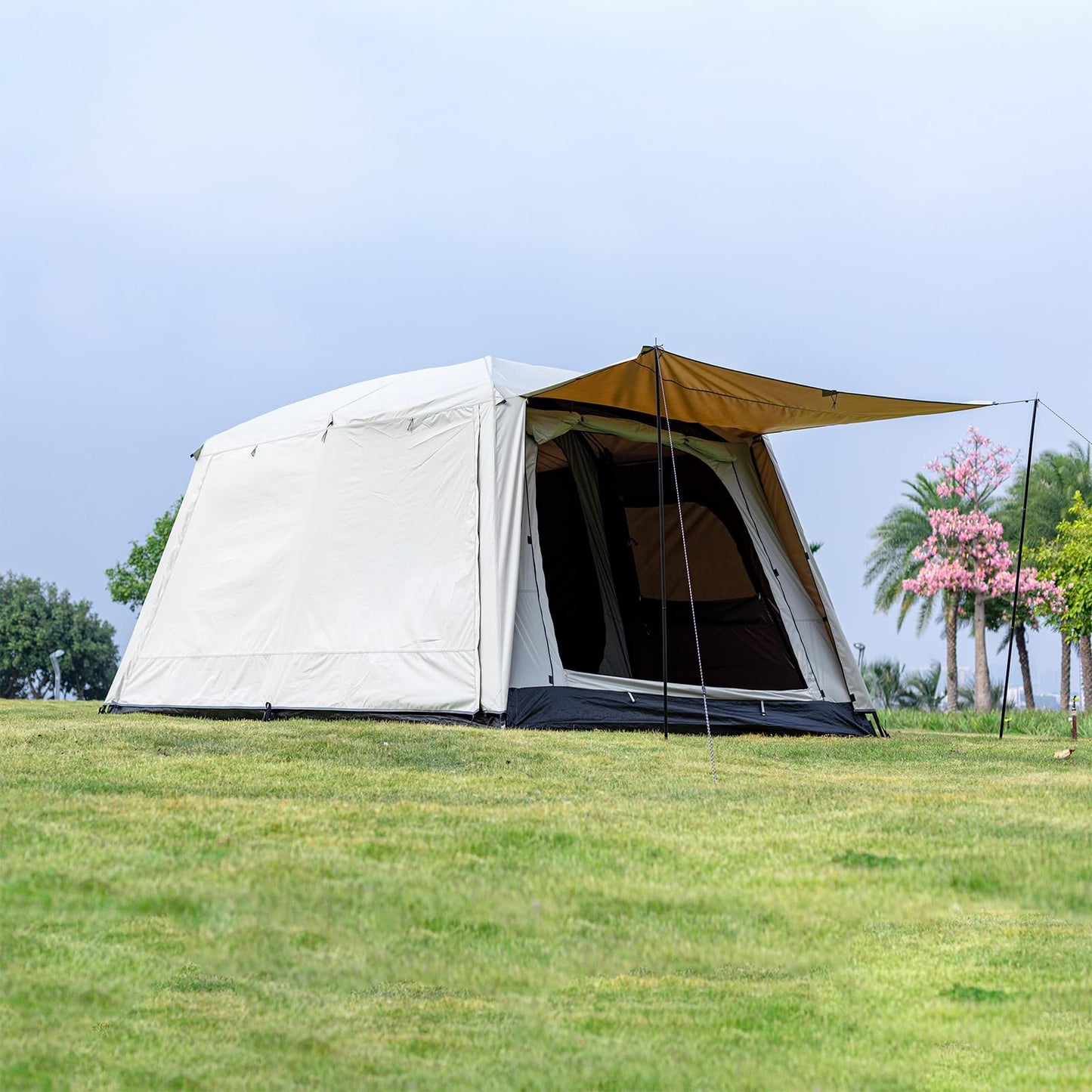 4-6 Person Family Camping Tent, 2 Rooms Living Room Design with Mesh Roof, 150D Waterproof Oxford Fabric, Full-Rainfly Easy Setup Portable Tent for Outdoor