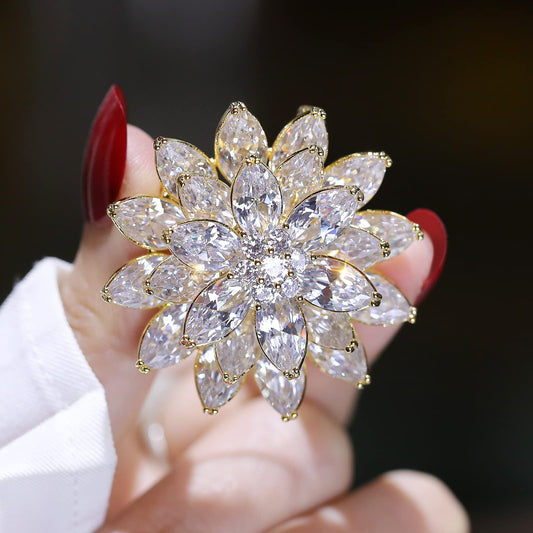 AILONMEI Gold Broach Christmas Pins And Brooches For Women Fashion Large Elegant Flower Designer Brooch Pin (Shiny Snowflake)