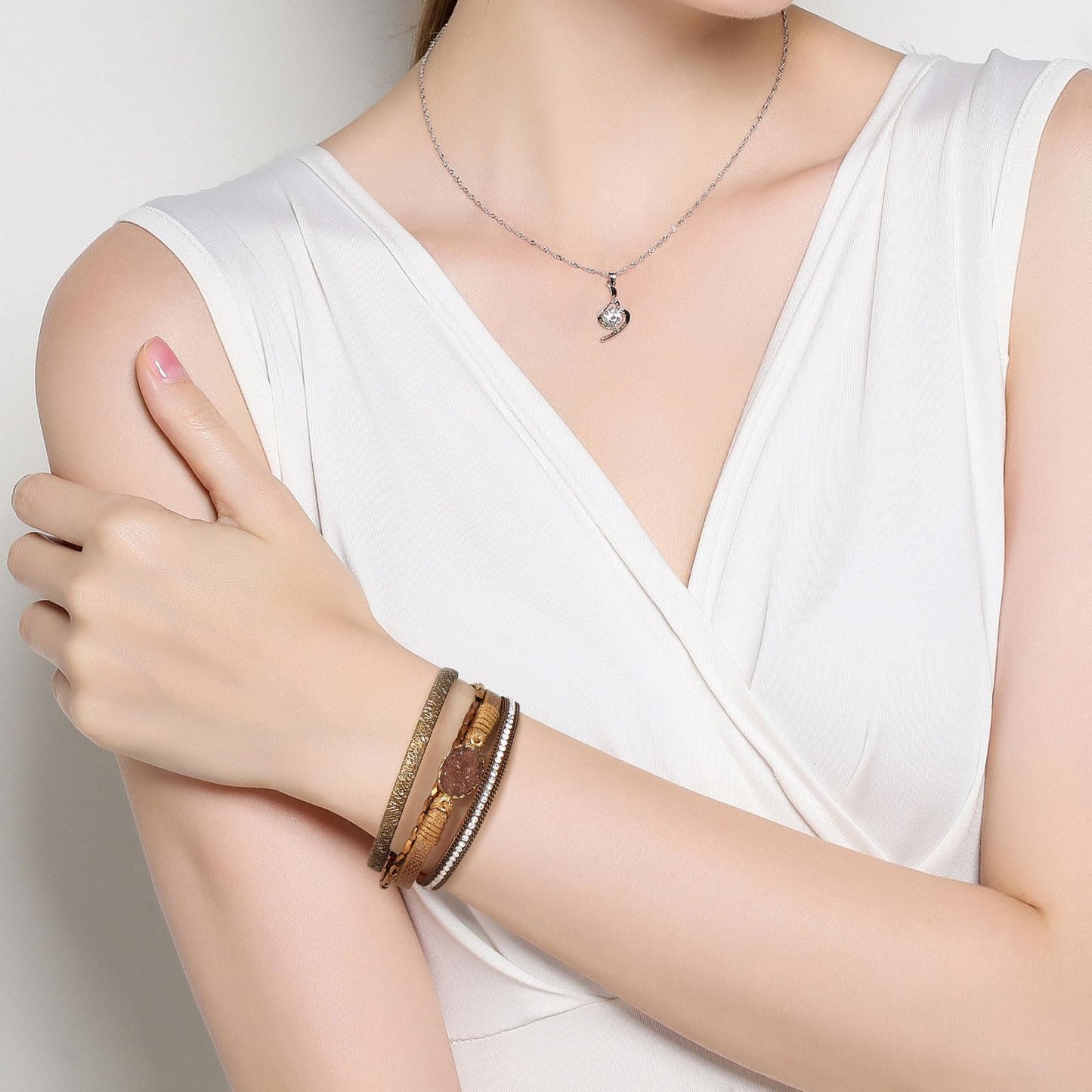 QIUTIMIY Leather Bracelets for Women Trendy Boho Cuff Bracelet Layered Bangle with Clasp Hand Wrist Jewelry Western(Style 7-Brown)