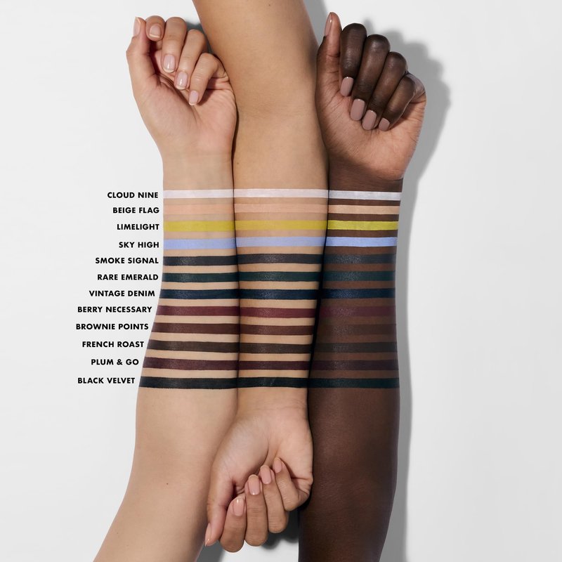 e.l.f. Smoky Kohl Eyeliner, Eye Pencil For Creating Long-Lasting, Bold, High-Pigmented Makeup Looks, Vegan & Cruelty-Free, Black Velvet