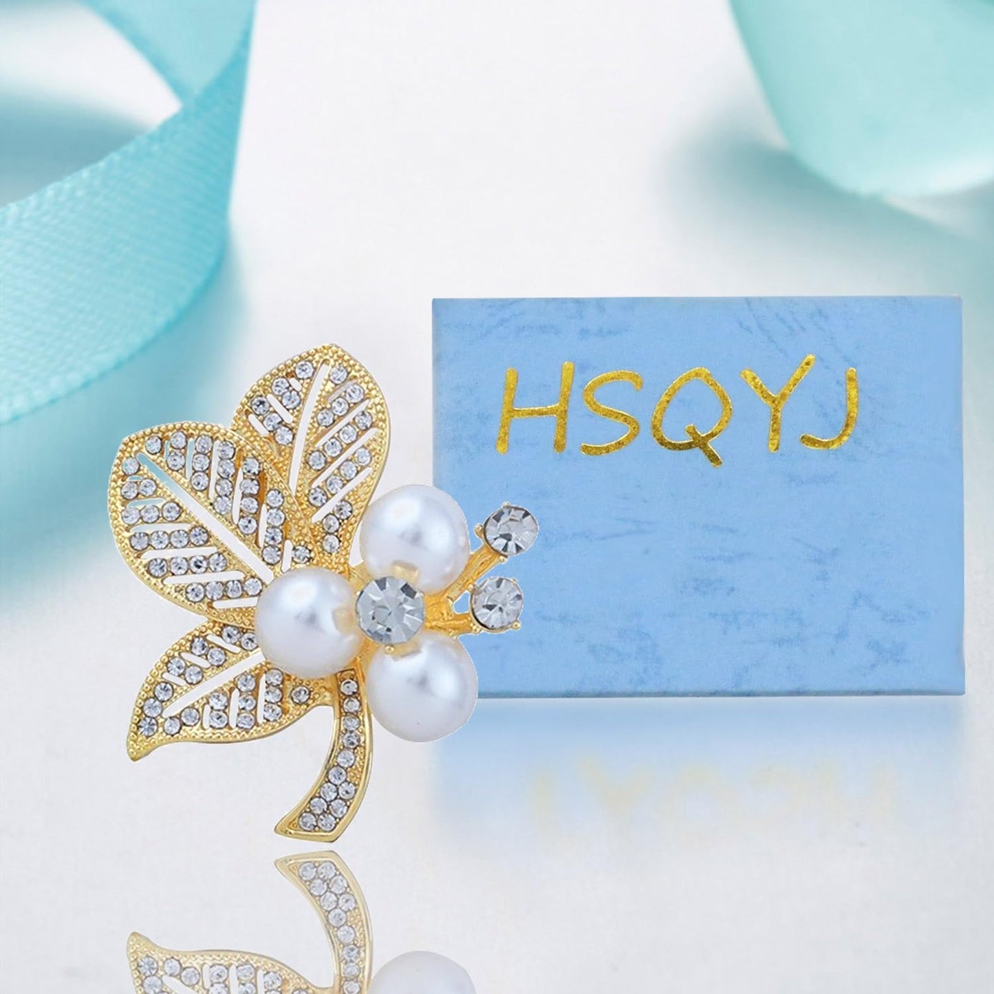 Flower Leaf Crystal Brooches Pins Fashion Beautiful Created Rhinestone Pearl Floral Brooch Good Idea for Party Dance Wedding Banquet for Elegant Women Girl(Pearl Leaf)