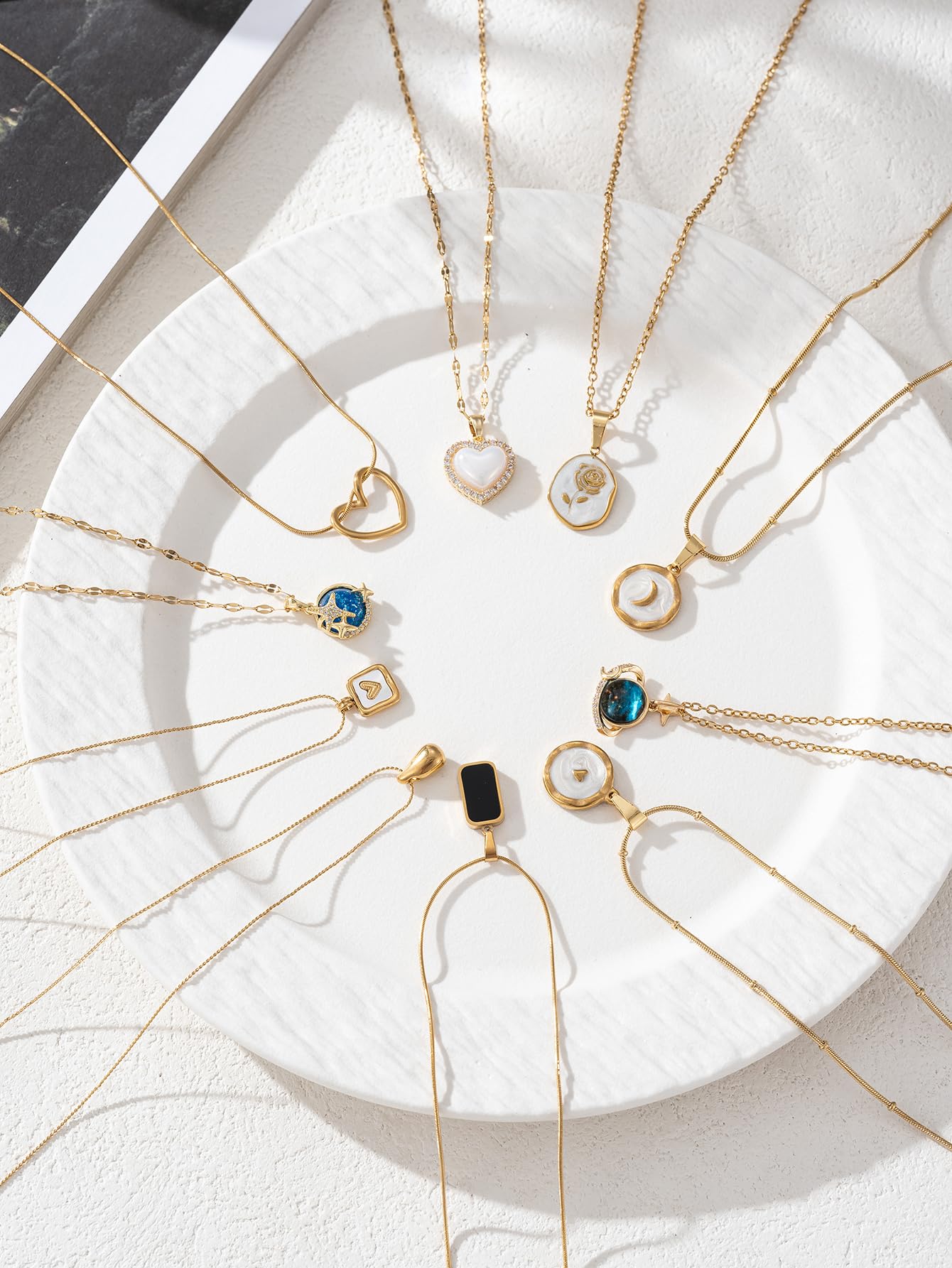 Trendy Stainless Steel Gold Plated Charm Necklace with Heart Pearl Pepper Conch Ceramic Pendant Necklace for Women Collares Chokers Jewelry (10PCS)