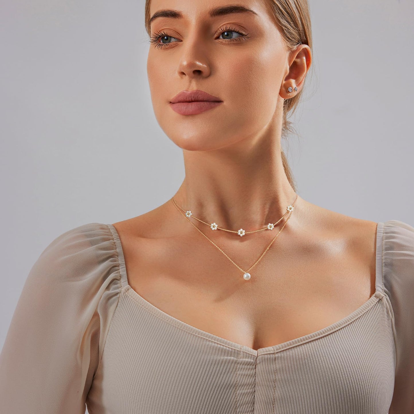 Zeffy Gold Daisy Flower Pearl Layered Necklace Cute Gold Necklace Stack Wedding Jewelry Sets for Women Bridesmaid Gifts 2PCS