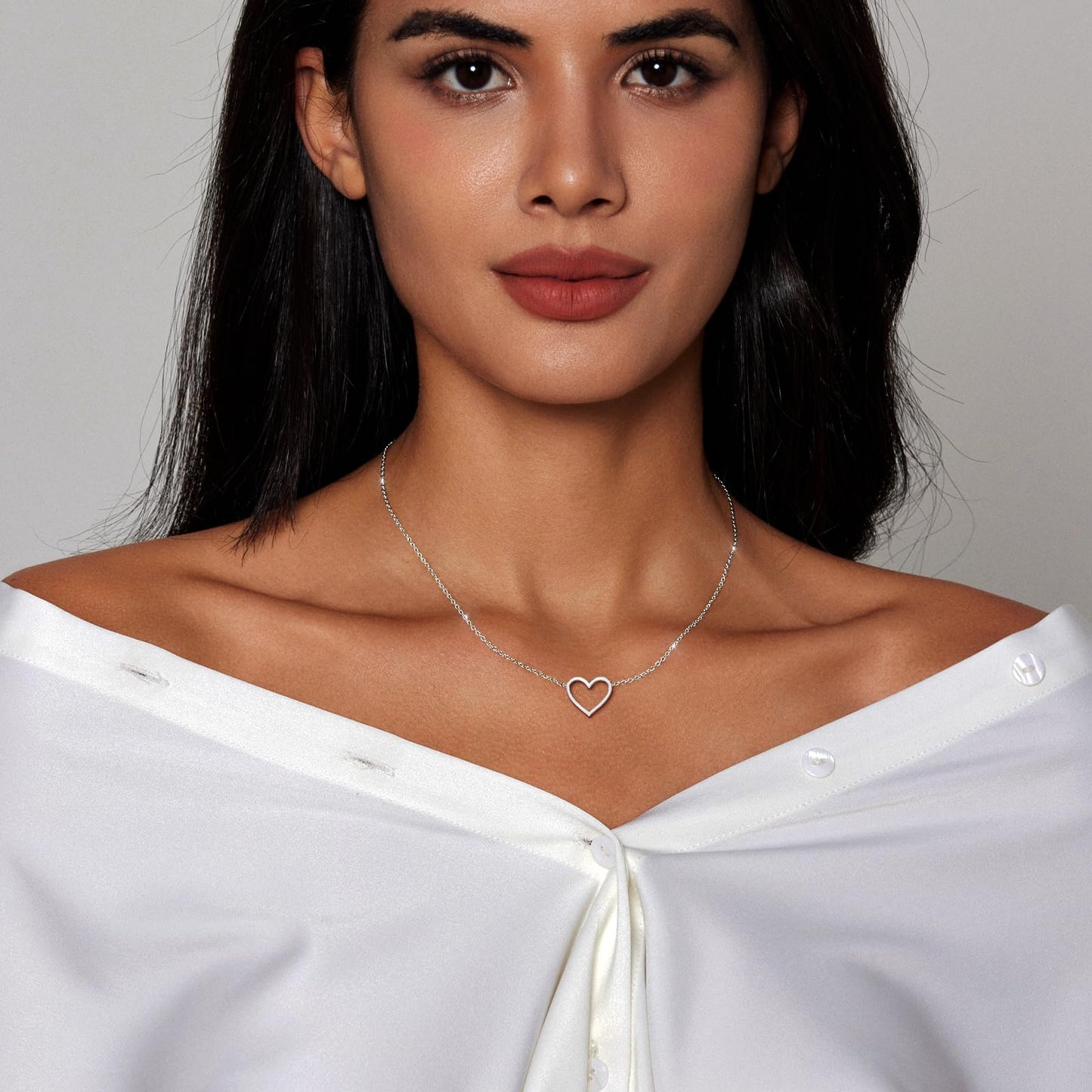 Zeffy Silver Heart Necklace for Women Cute Necklaces Trendy Open Heart Choker Necklaces Dainty Simple Silver Jewelry for Women Gifts