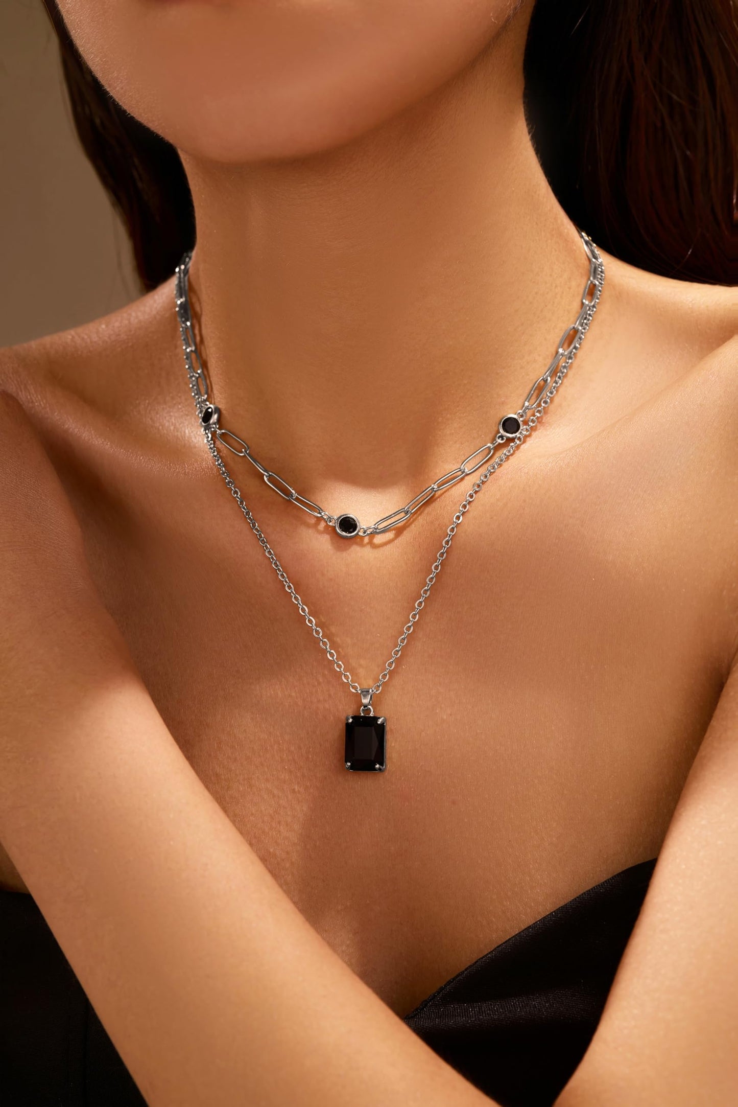 VANGETIMI Black and Silver Layered Pendant Necklaces for Women Silver Plated Crystal Choker Necklace Paperclip Rhinestone Necklace Party Prom Jewelry