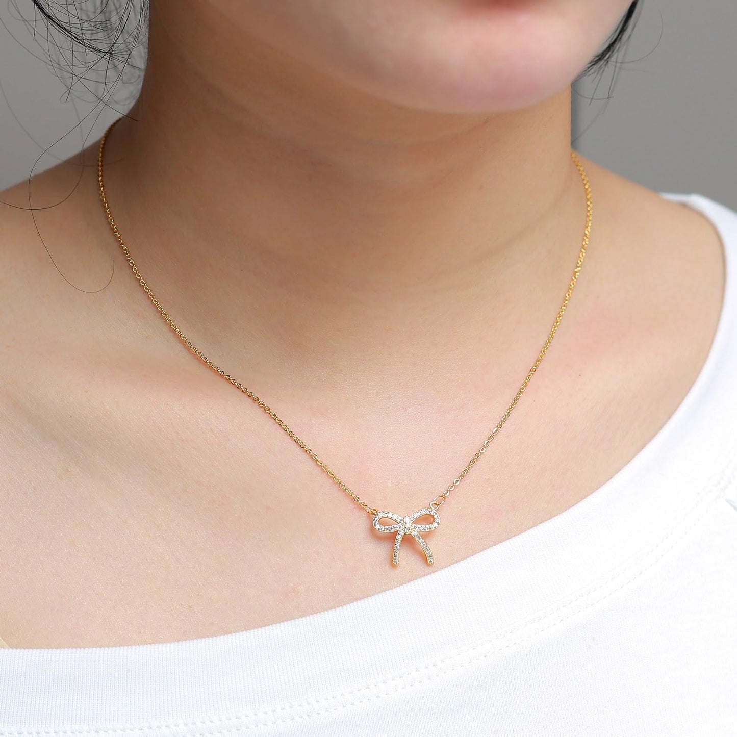 MAIKERDER Gold Bow Necklace for Women, 14K Gold Plated Cute Small Bow Pendant Choker Chain Necklaces Trendy Necklaces for Women Non Tarnish 17 Inches