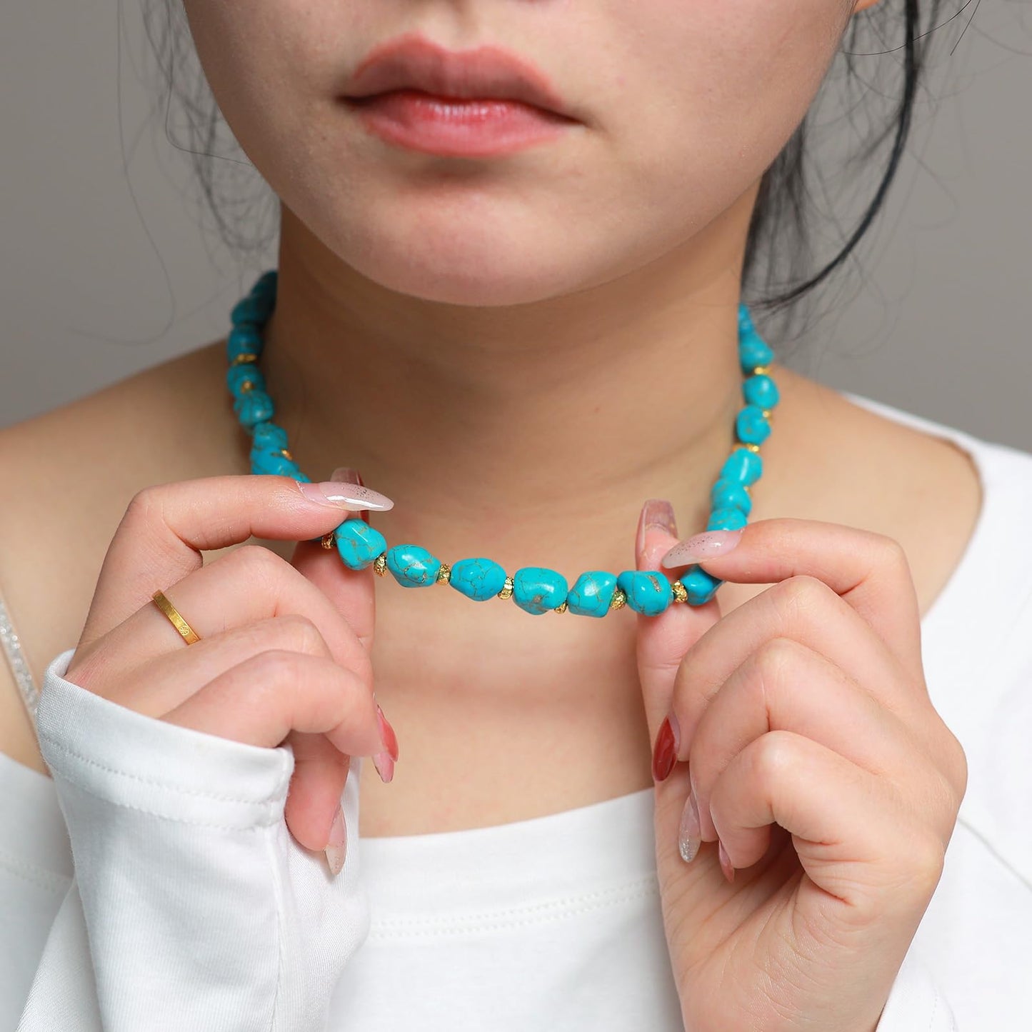 Chunky Turquoise Necklace, 18K Gold Chunky Turquoise Beaded Statement Necklaces for Women Handmade Boho Natural Stone Bohemian Summer Beach Bead Necklace Blue Trendy Western Jewelry 17 Inches