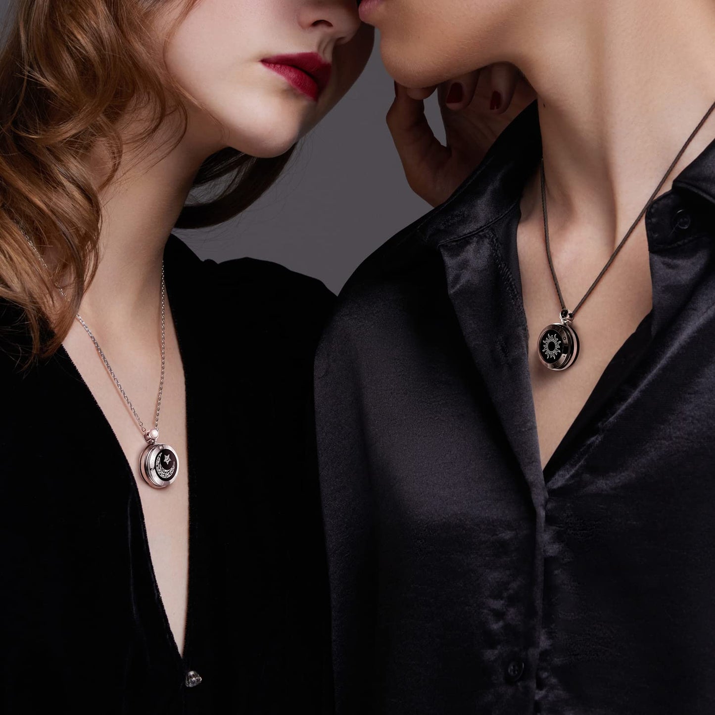 Long Distance Touch Necklace for Couples, Vibration & Light Up Smart Love Jewelry, Long Distance Relationship Gifts for Girlfriend Boyfriend Her Him, One-to-One Bluetooth Pairing via the Companion App