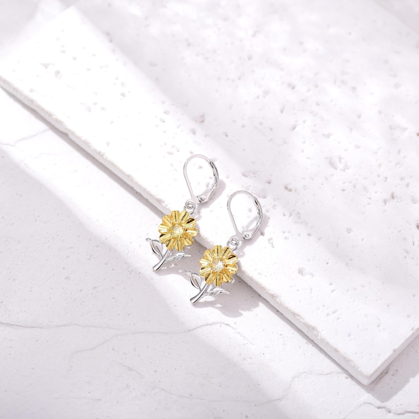 HELORET Sunflower Earrings Leverback Earrings Flower Dangle Earrings Sunflower Jewelry for Women Birthday Gifts