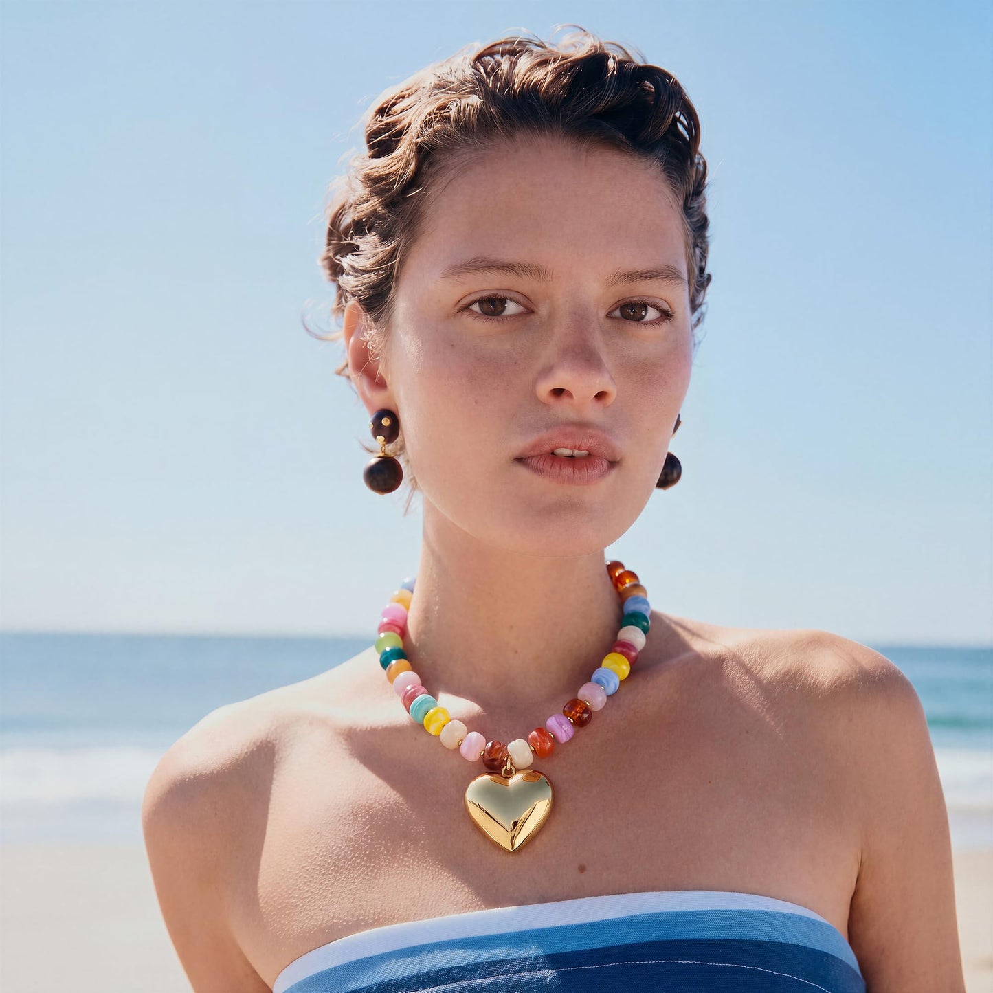 MIUSISHIYU Colorful Faux Tourmaline Resin Chunky Necklaces for Women, Trendy Beaded Puffy Gold Heart Pendant Statement Choker, Lightweight Boho Y2K Summer Beach Jewelry