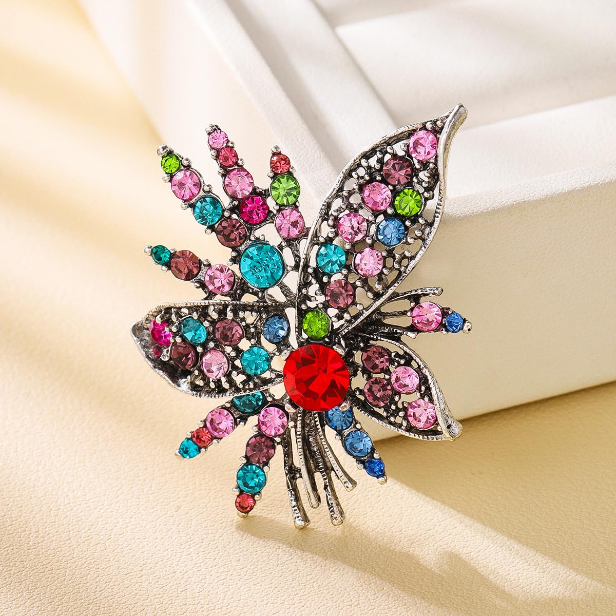 Rhinestone Sunflower Brooch Pin for Women Red Black Purple Large Flower Broochs Snowflake Brooch Marquise Wreath Brooches Jewelry (Color brooch E)