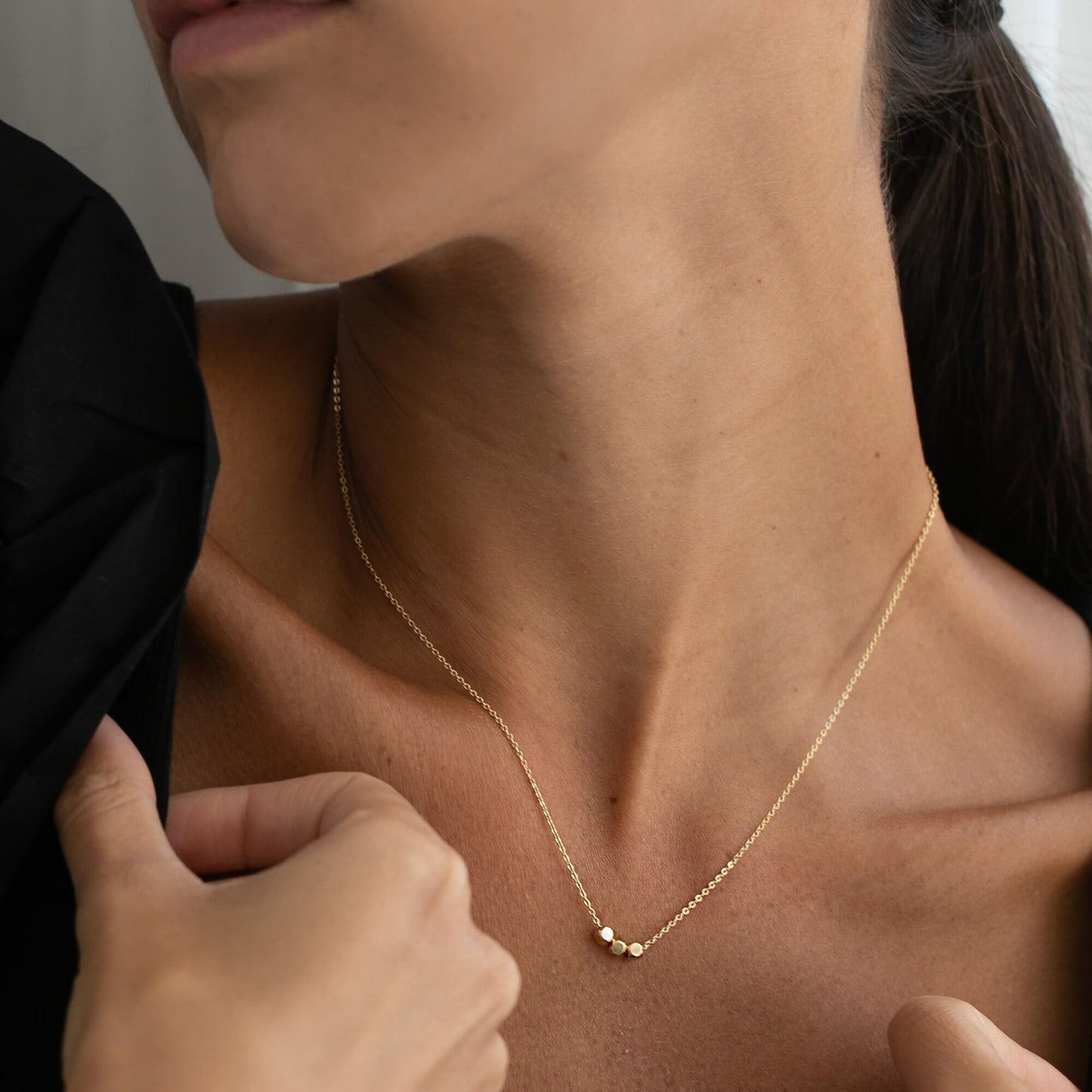 VRIUA Ball Necklace for Women,Dainty Gold Necklace 14k Gold Plated Bead Ball Pendant Necklace Simple Jewelry Everyday for Women