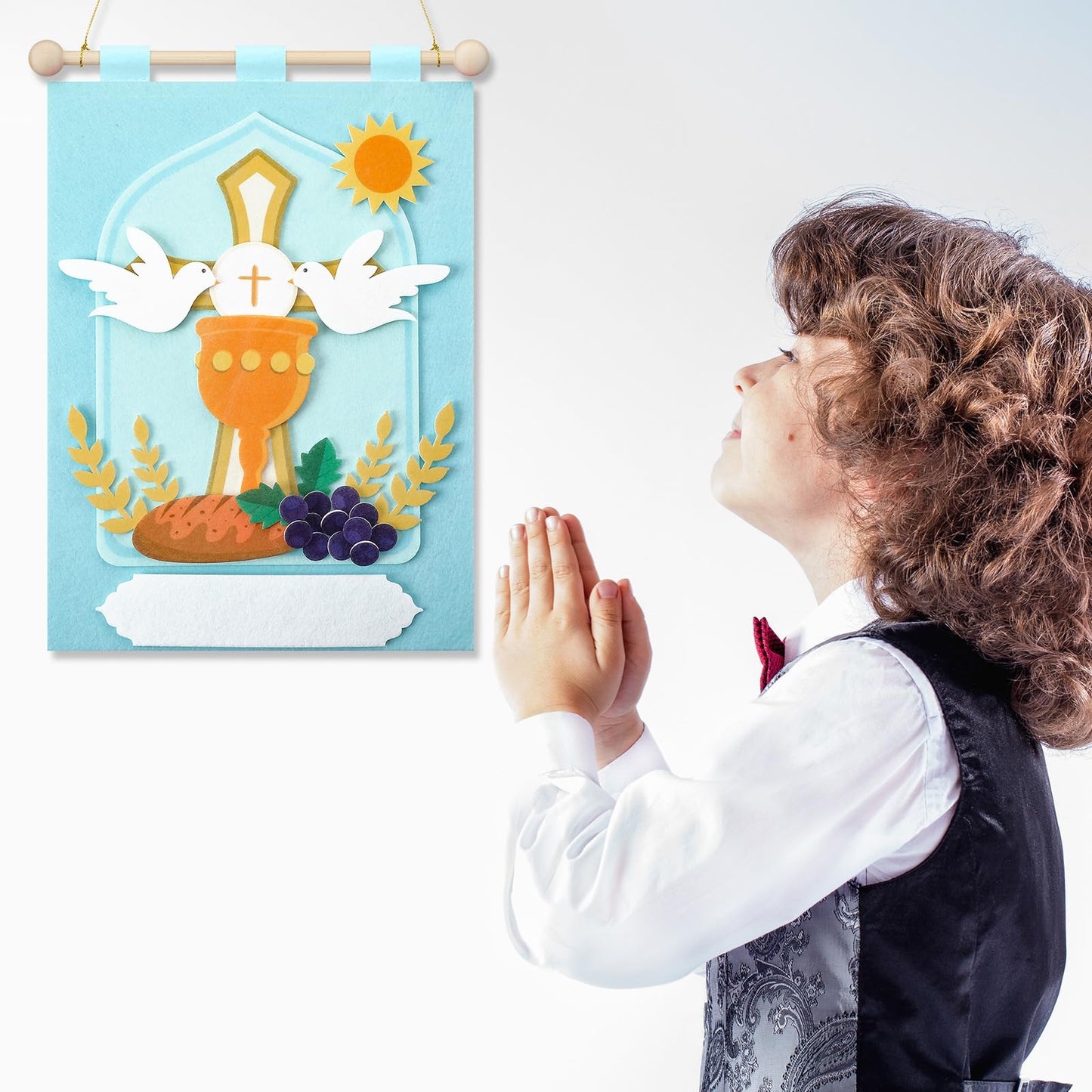 Wettarn First Communion Banner Kit for Boys Girls 9 x 12 Catholic Christian Religious Crafts Felt DIY Holy Communion Banner for Kids Sunday School Church Activity Baptism Party Decoration(Light Blue)