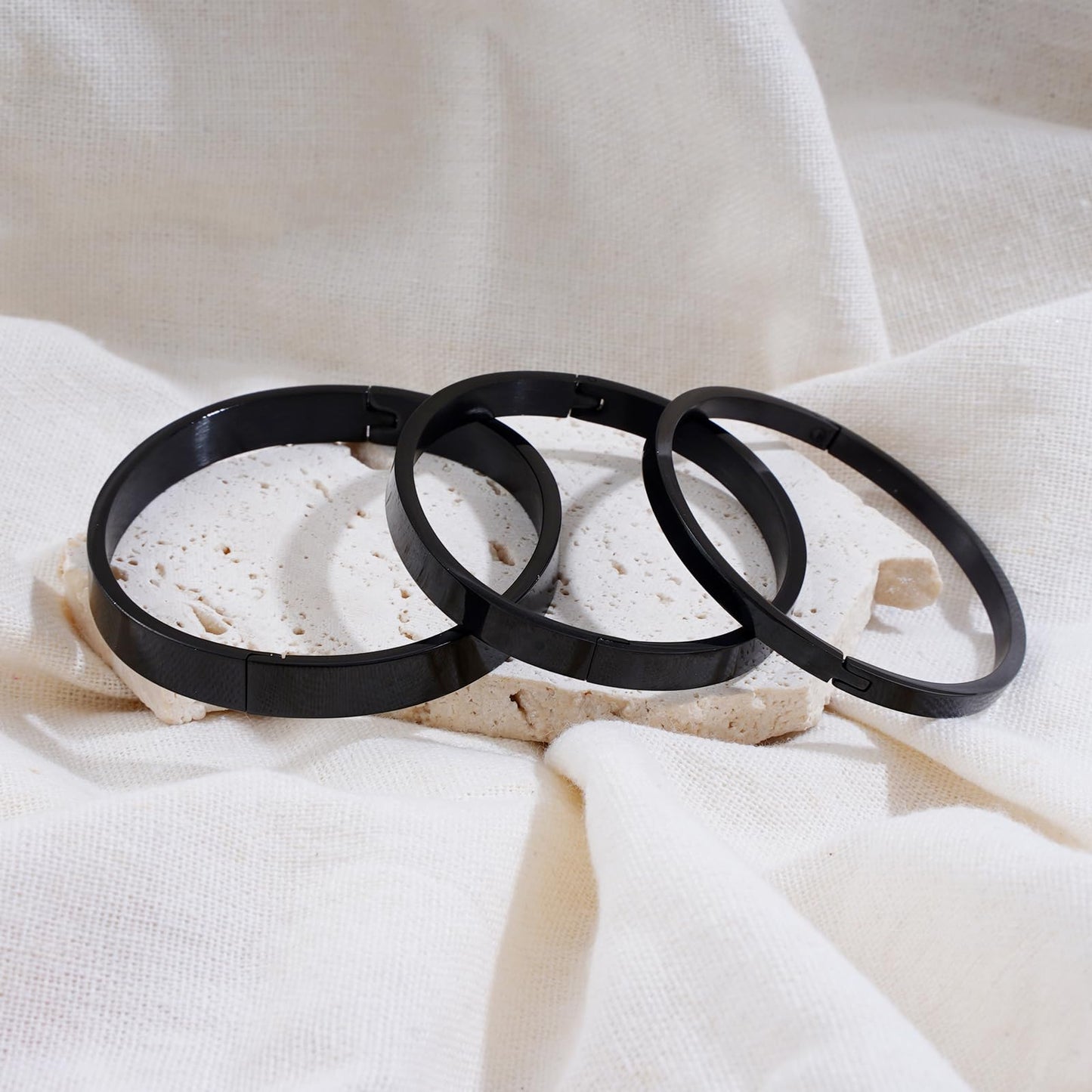 MARYLAX Black Bangle Bracelets for Women, Trendy Dainty Stainless Steel Oval Bangles Bracelet for Women, Stackable Friendship Bracelets Love Bangle Christmas Birthday Gifts