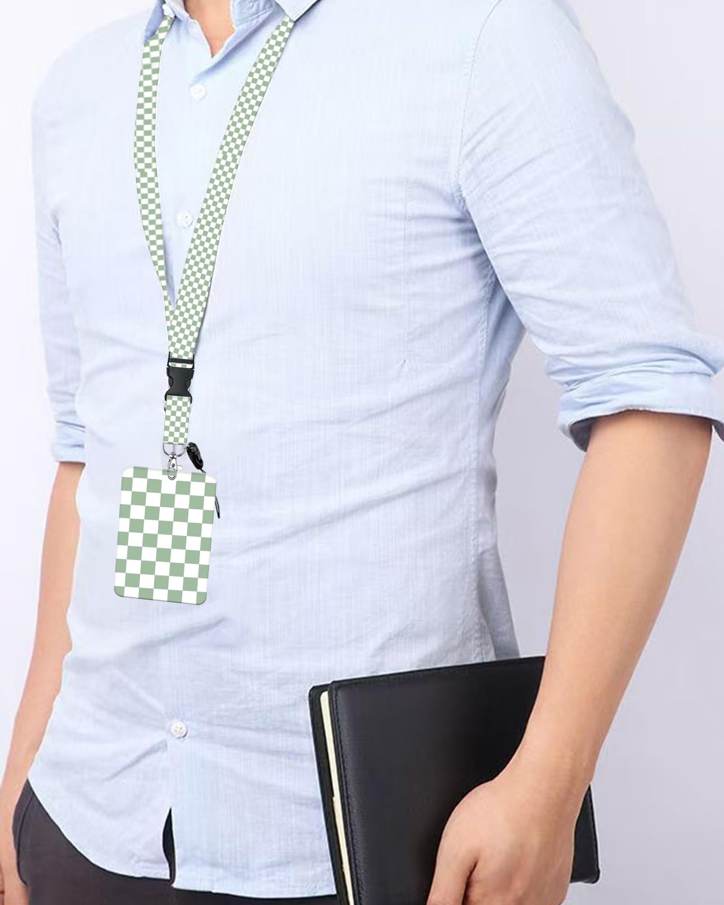 ID Badge Holder with Retractable Lanyard and Keychain, Badge Reel with Rotate Carabiner Clip,Cute Green Checkered Card Name Tag Lanyard ID Protector Bage Clips for Student, Women, Office