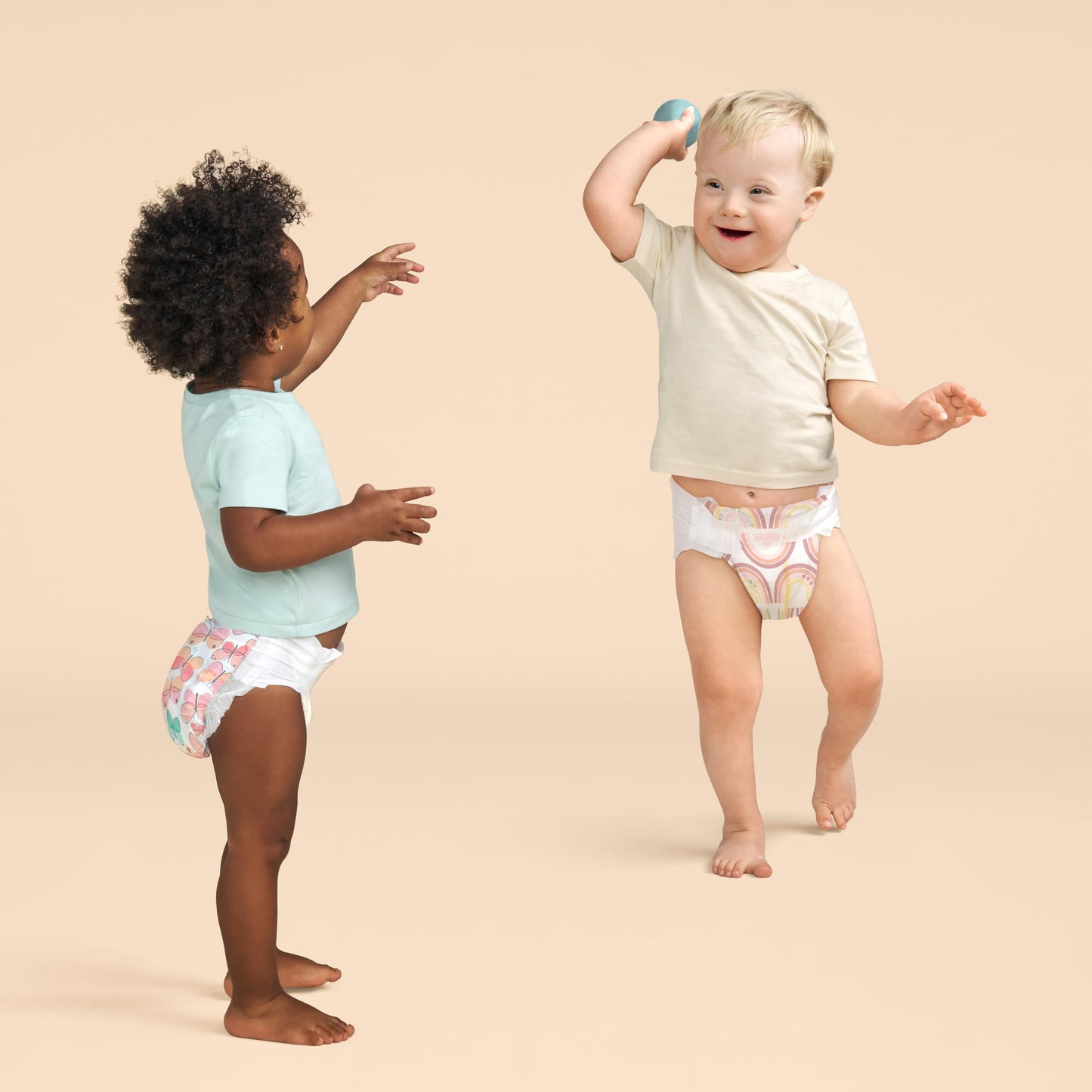 The Honest Company Comfort Dry Diapers, Hypoallergenic, Fragrance-Free, Sensitive Skin, Wingin' It + Catching Rainbows, Super Club Box Size 5 (27+ lbs), 84 Count