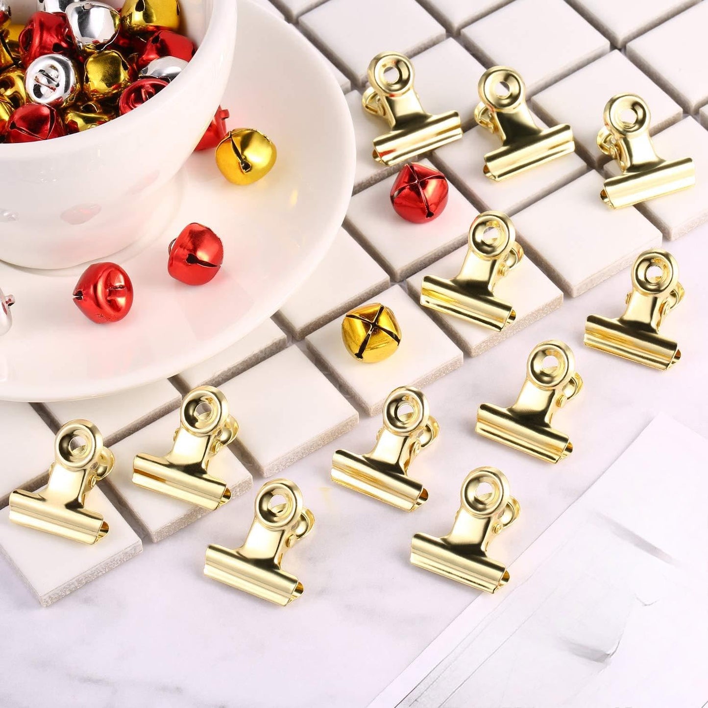 Boao 100 Pcs Mini Gold Metal Clips Small Gold Binder Clips Bulk for Photos, Maps, Drawings, Art Work, Papers, Price Tag, 0.87 Inch