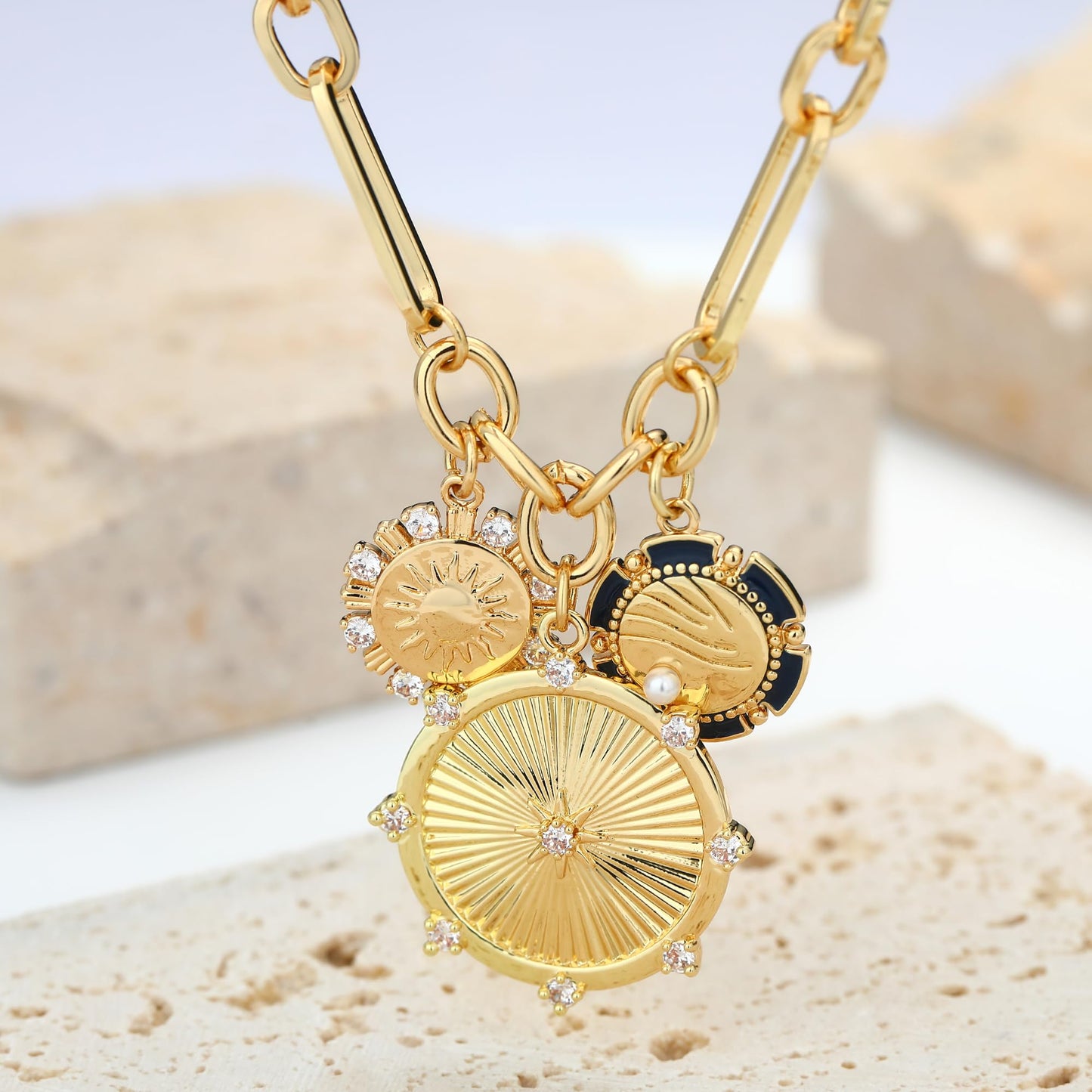 BONJOULRY Chunky Gold-Plated Necklace for Women Charm Necklace for Women Paperclip Chain Sunflower Necklace Chunky Jewelry Fashion Hip Hop Gift