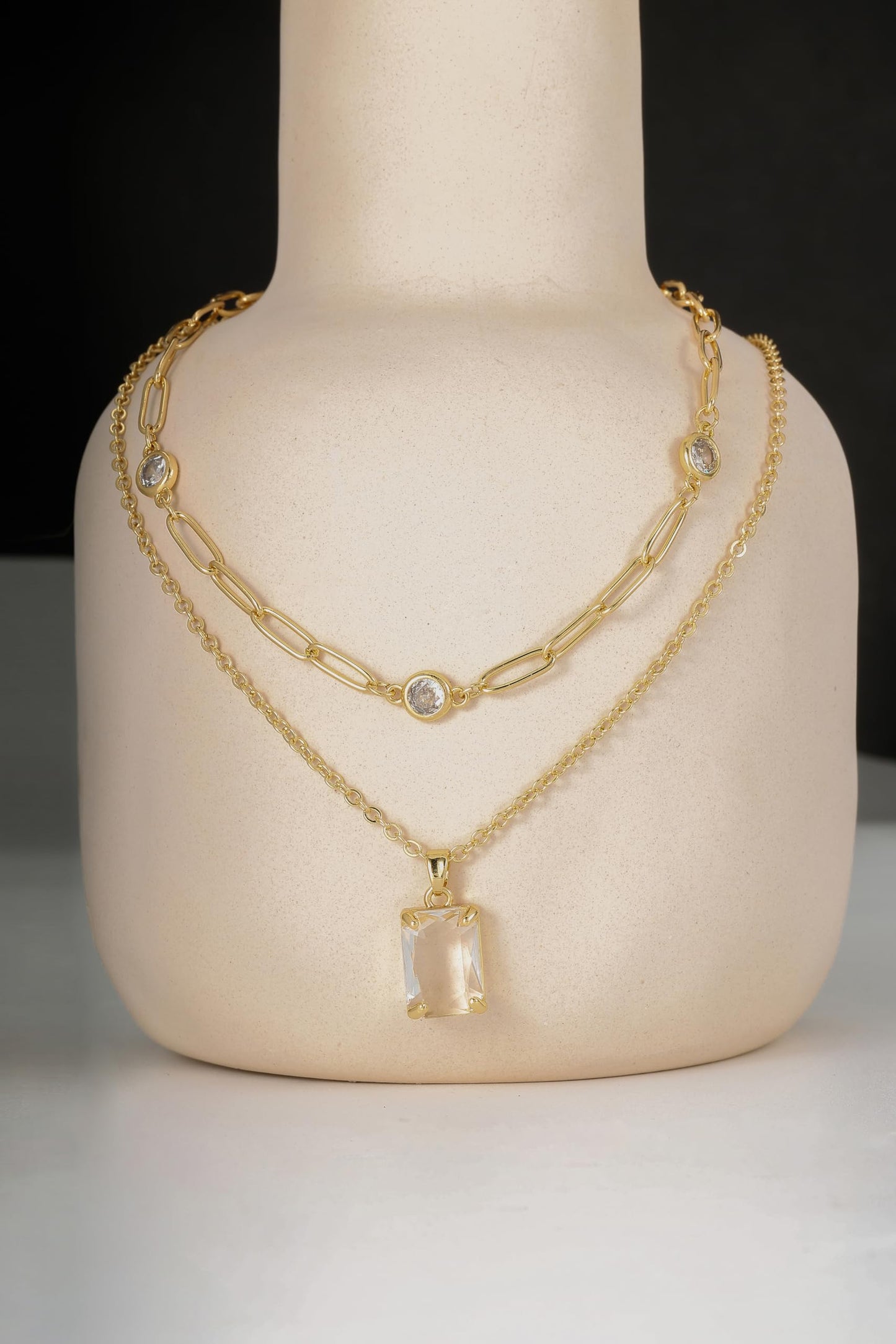 VANGETIMI Clear and Gold Layered Pendant Necklaces for Women 14k Gold Plated Crystal Choker Necklace Paperclip Rhinestone Necklace Party Prom Jewelry