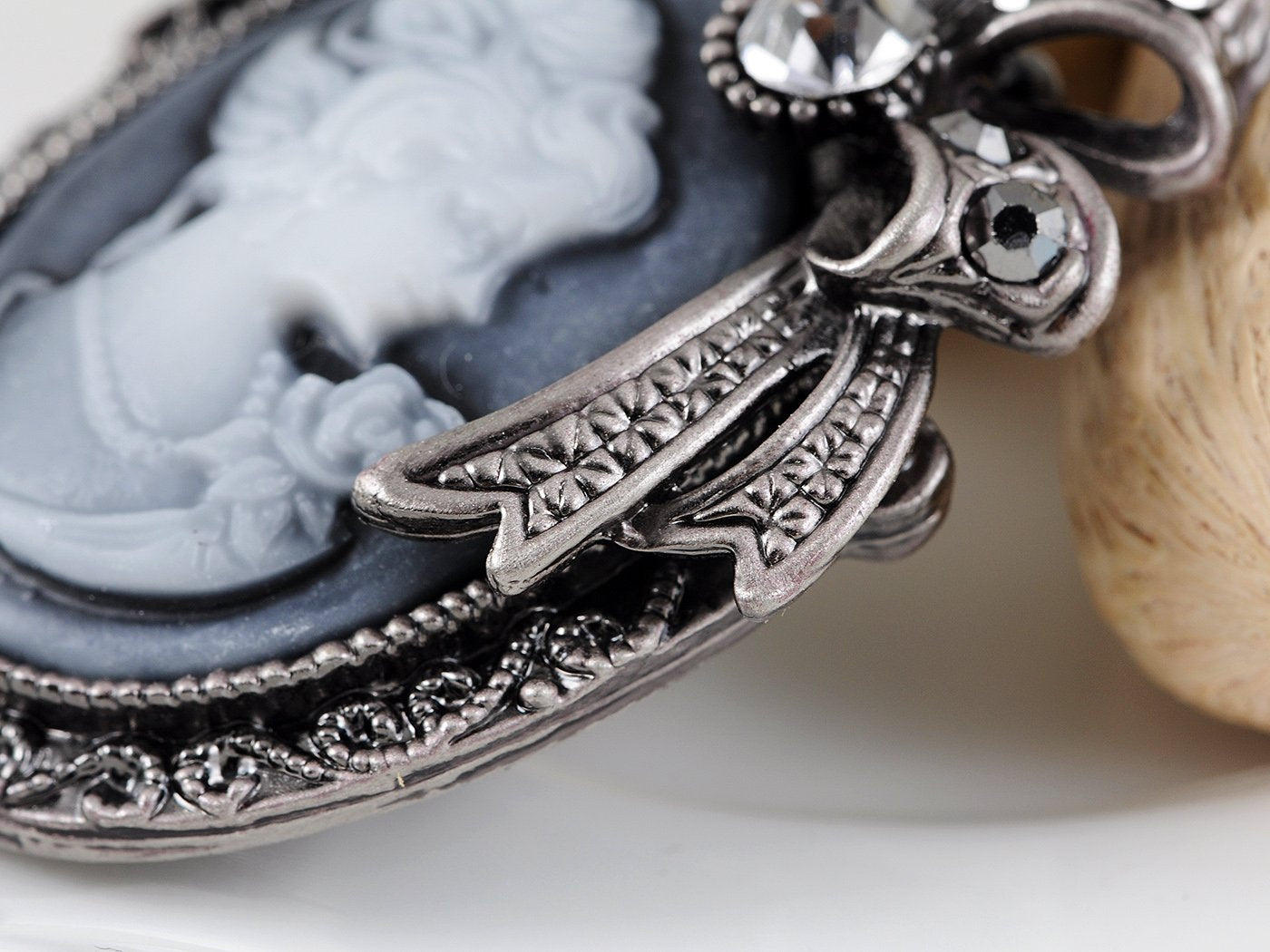 Alilang Vintage Inspired Crystal Rhinestone Victorian Lady Cameo Brooch Pin Maiden Flower Ribbon Bow Pendant Grey