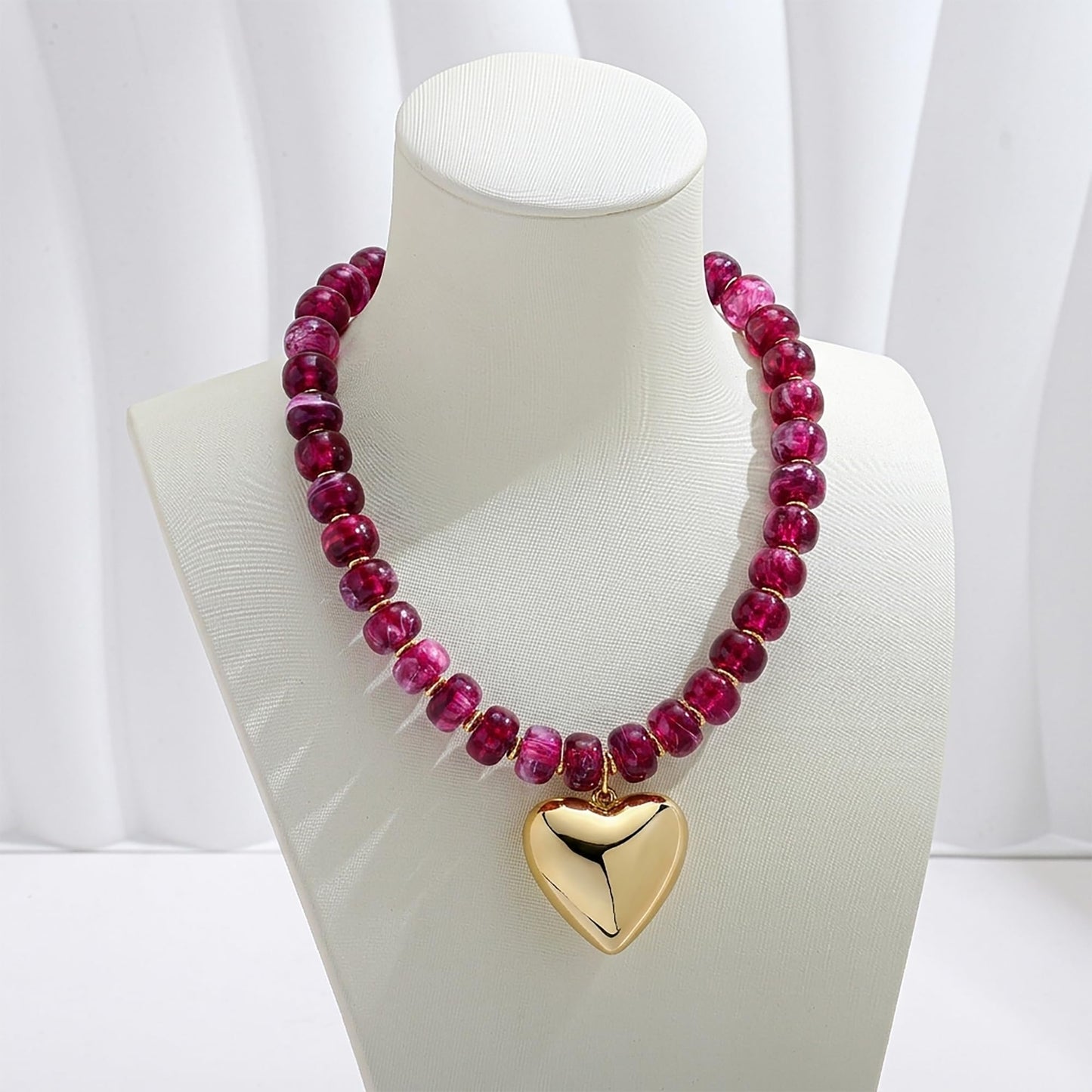 ENSKEFEN Chunky Heart Necklaces for Women Grape Purple Resin Beaded Choker Necklace Adjustable Chunky Statement Necklace Trendy Summer Beach Vacation Jewelry