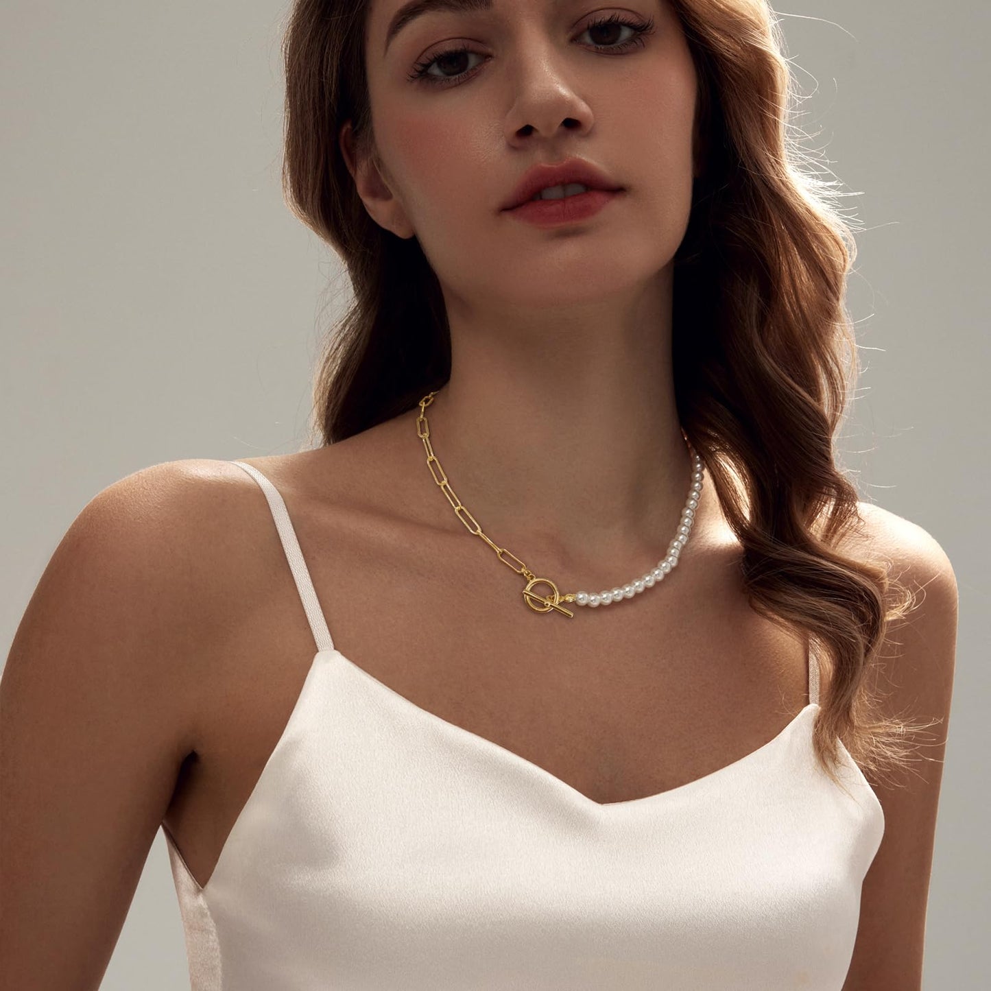 Zeffy Pearl Paperclip Chain Necklace, Vintage Chunky Link Chain Baroque Gold Pearl Paper Clip Choker Necklace Fashion Retro Charm Valentine Jewelry for Women