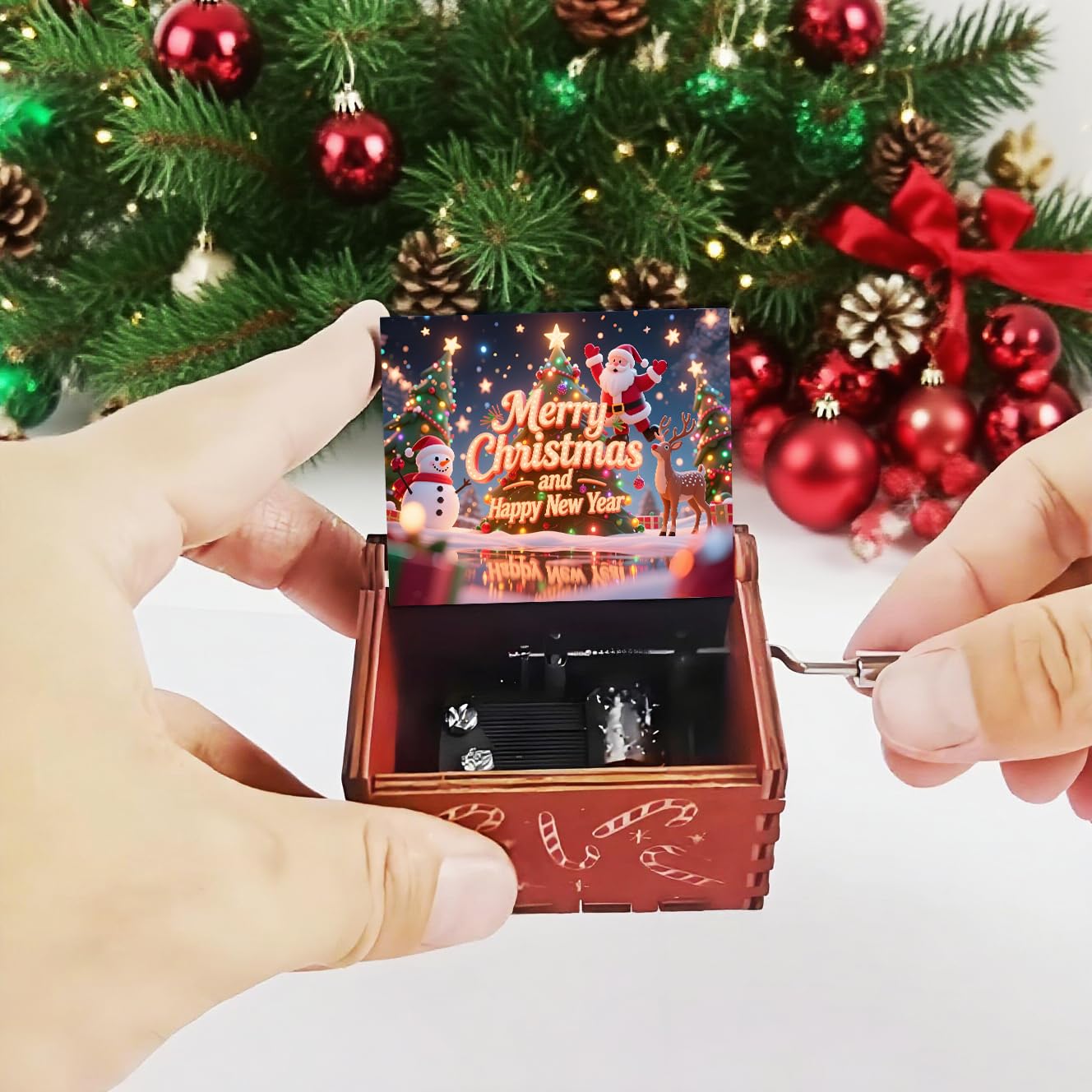 Hefonti Merry Christmas Music Box Play We Wish You a Merry Christmas, Ideal Xmas Gift for Daughter Son Mom Dad Granddaughter Friends Sisters New Year Gifts
