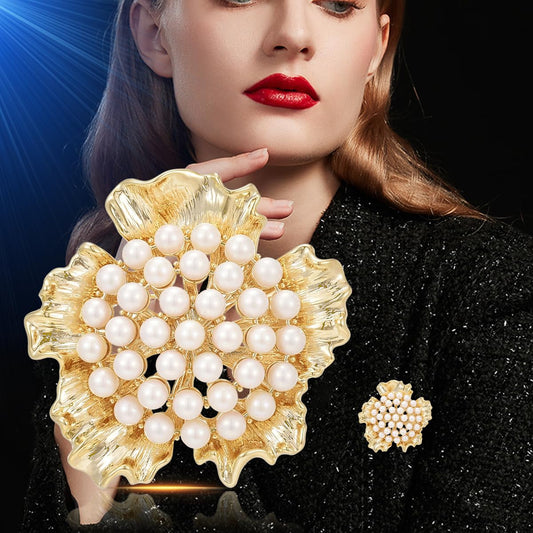 AILONMEI Brooches and Pins for Women Elegant Flower Pearl Brooches Costume Broches Jewelry Lady Christmas Pin for Women (GD-1836)