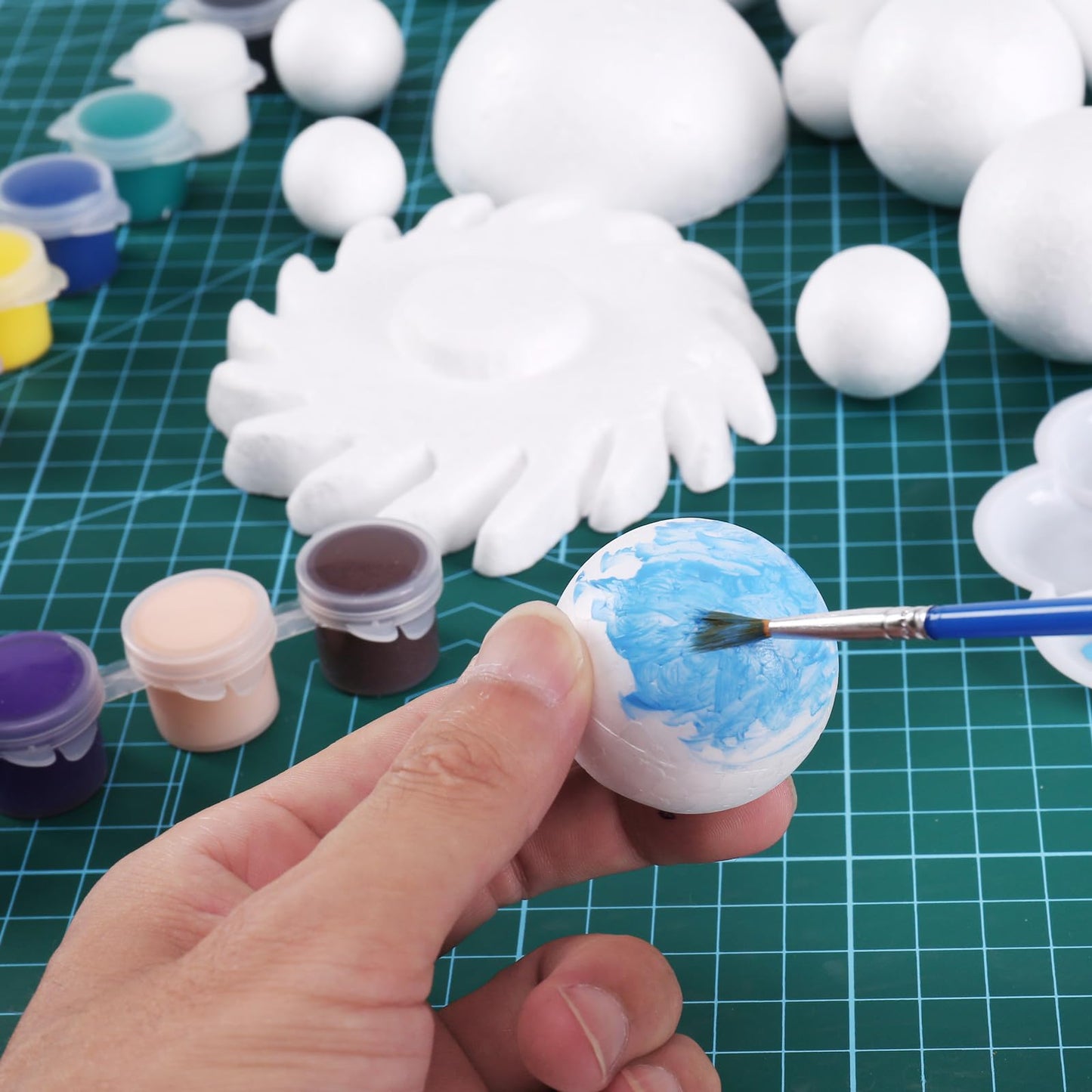 FFchuanhe 72 Pcs Solar System Model Foam Balls Kit Includes Mixed Sizes Craft Foam Bamboo Sticks Color Pigments Paint Tray Palettes Picture Plate Painting Brushes for School Science Projects