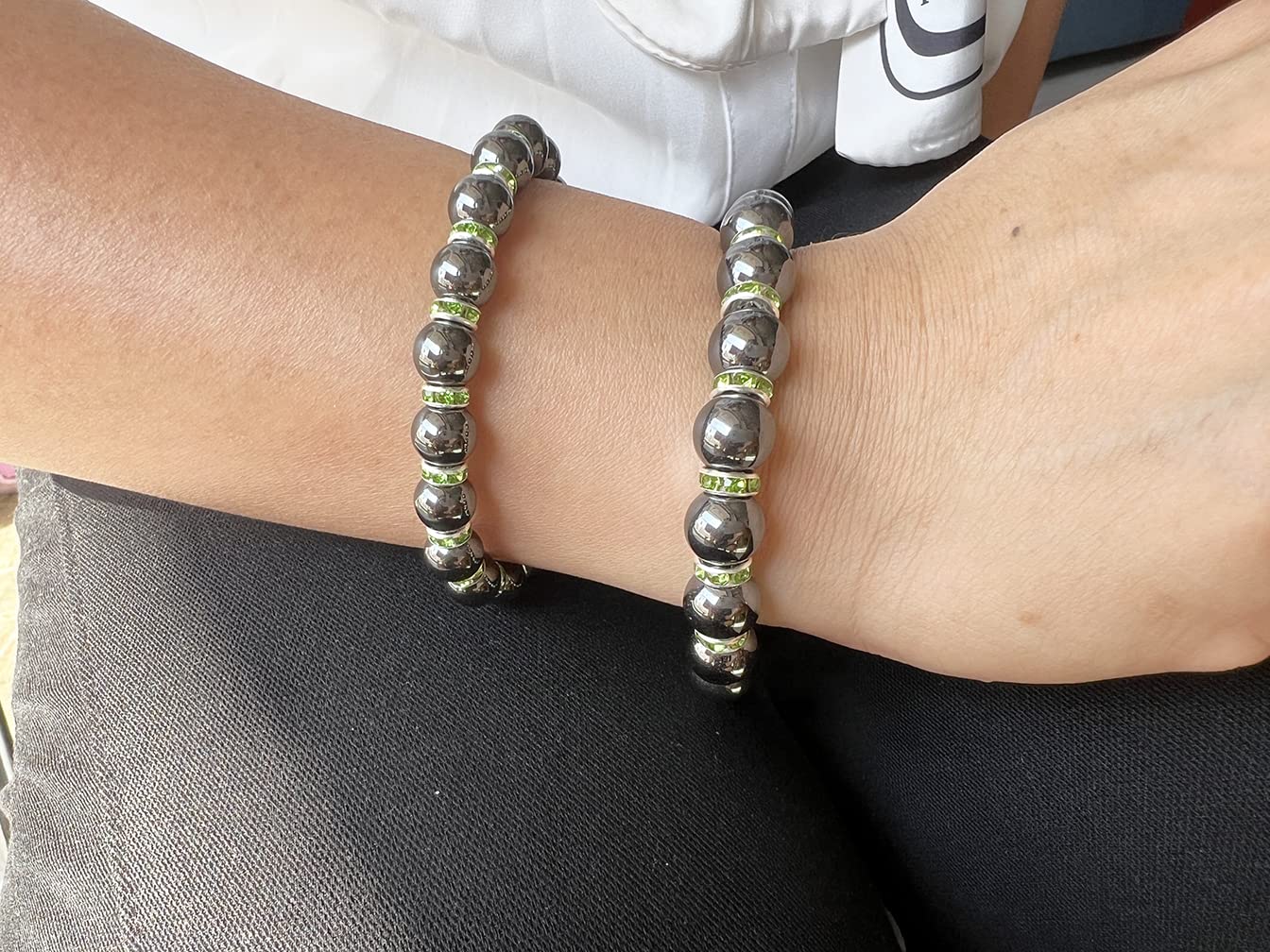 Apocalyptic-K Women's Magnetic Bracelet，Hematite Bracelets，Magnetic Bracelets With Zirconia,Handmade Stretch Bracelet，Eliminates static electricity. (Green Zirconia，8MM)