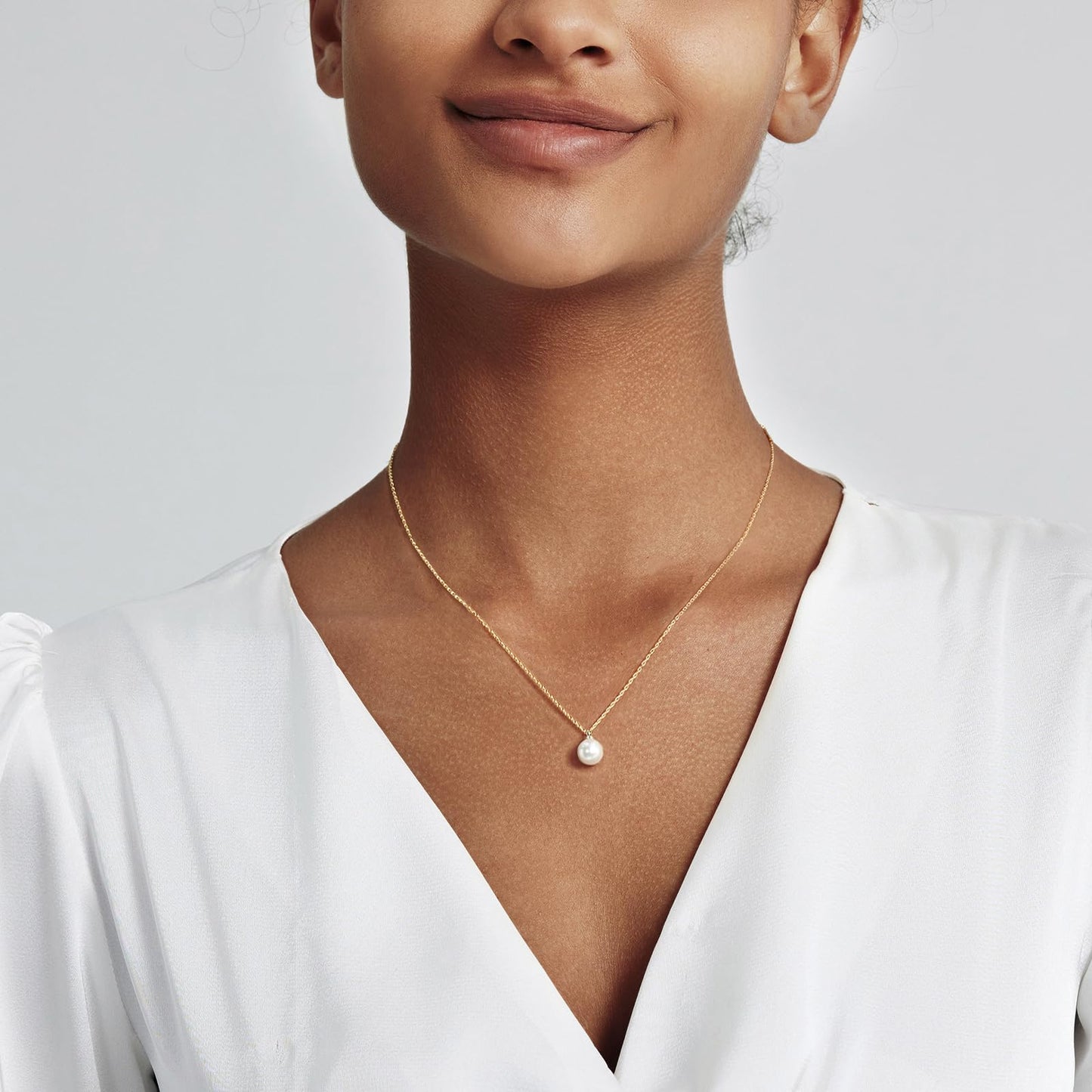 Zeffy Dainty Single Pearl Necklace Simple Pearls Pendant Choker for Women Trendy Gold Necklace Jewelry Gifts