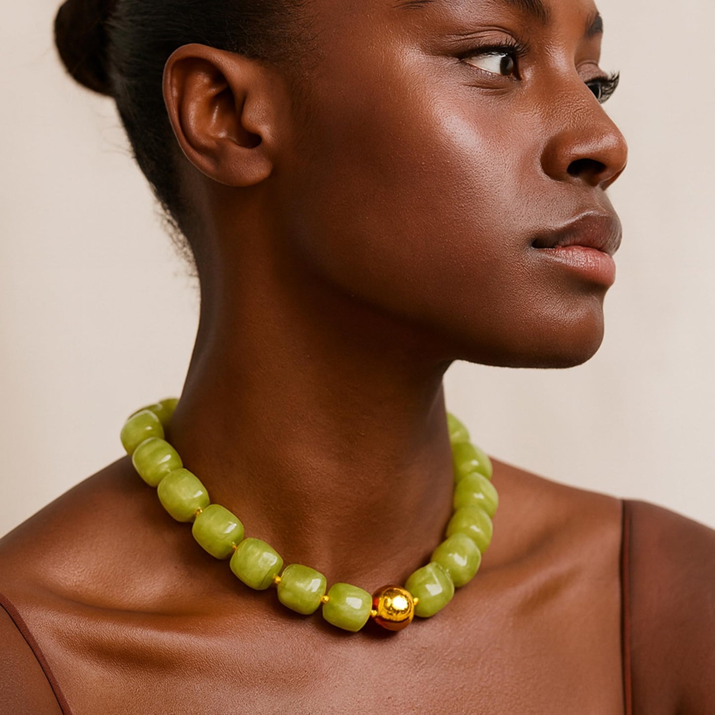 Mchic Green Beaded Choker Necklace for Women: Adjustable Boho Chunky Green Beads Strand Necklace Acrylic Square Bead Jewelry Summer Beach Vibe Handmade Stainless Steel Necklace Gift