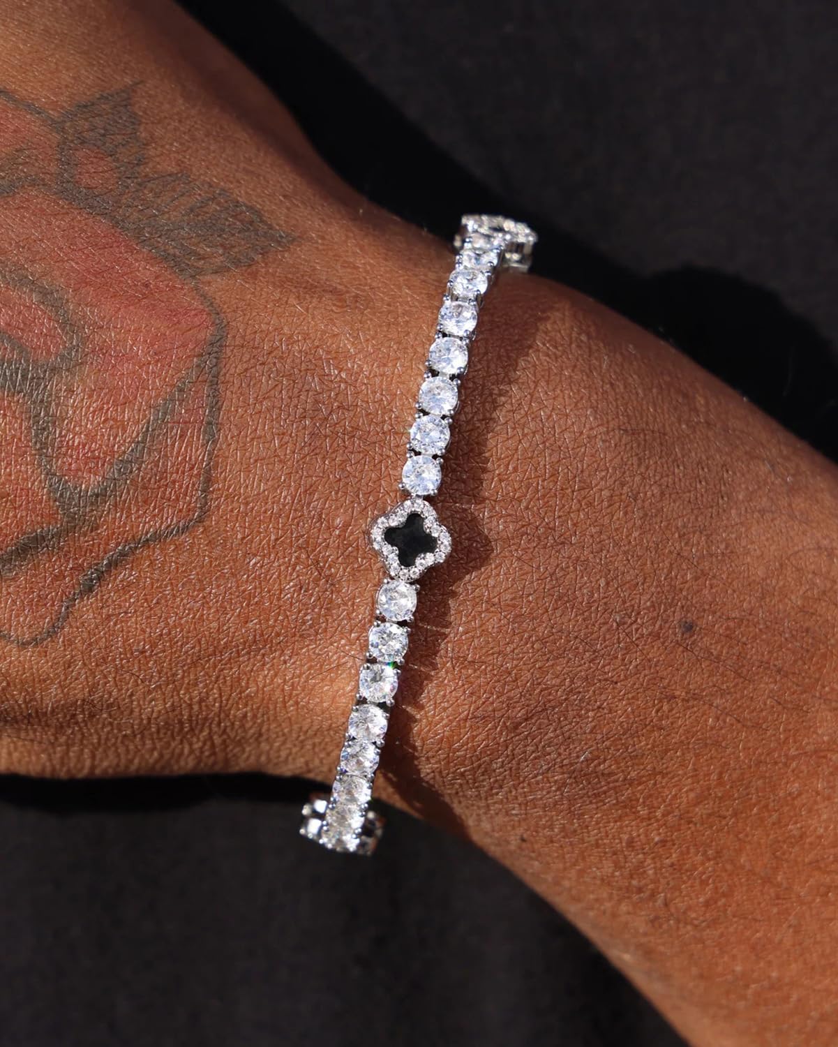 LuxeFlex 4mm Iced Out Clover Tennis Bracelet, White Gold Plated with 5A Zircon Stones, Handmade exquisite Hip Hop Jewelry, Perfect Unisex Gift (White Gold, 7)