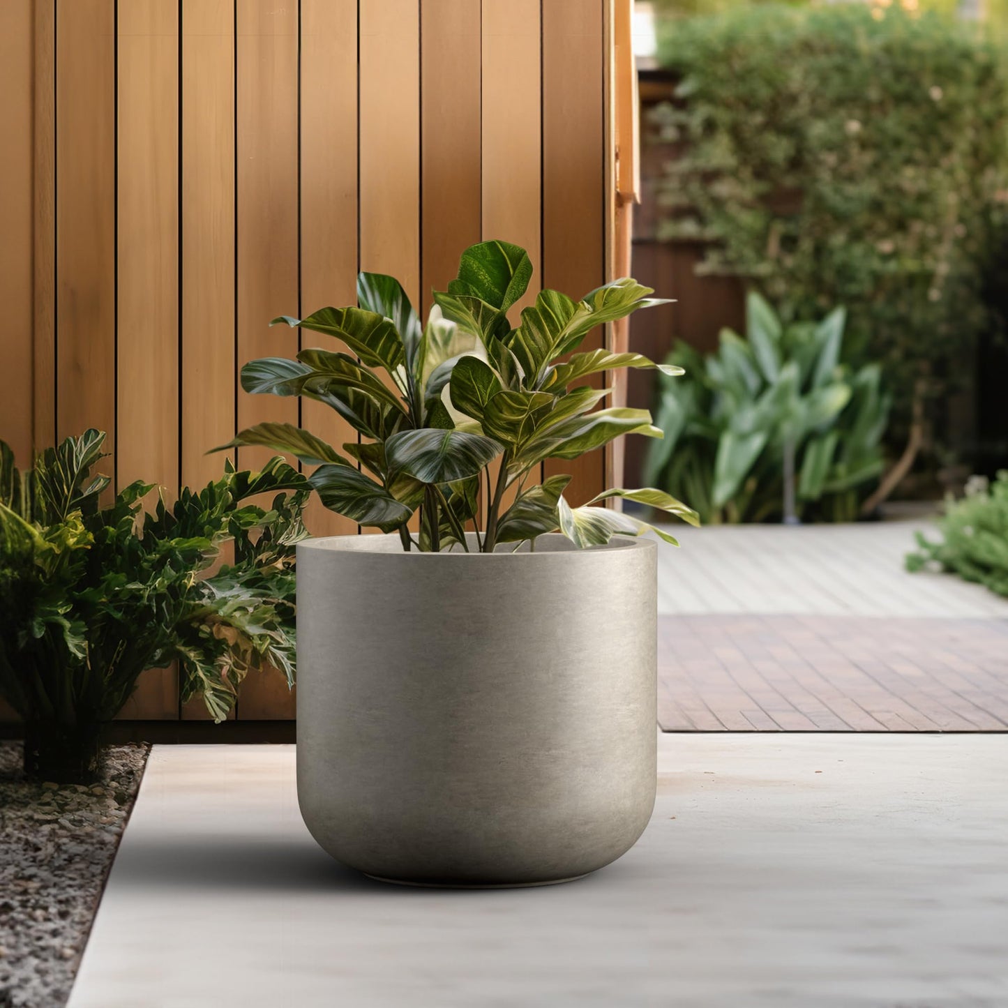 Kante Round Concrete Planter, 17.3 Inch Dia Classic-Style Large Pot with Drainage, Weathered Concrete Finish with Painted Interior, for Indoor & Outdoor Plants, Home, Patio and Garden