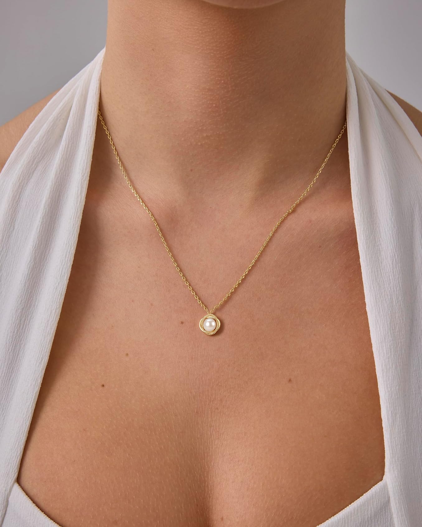 DENGGUANG Freshwater Pearl Pendant Necklace for Women, 925 Sterling Silver Single Pearl Necklace With Adjustable Chain, Wedding Birthday Jewelry for Her (Gold)