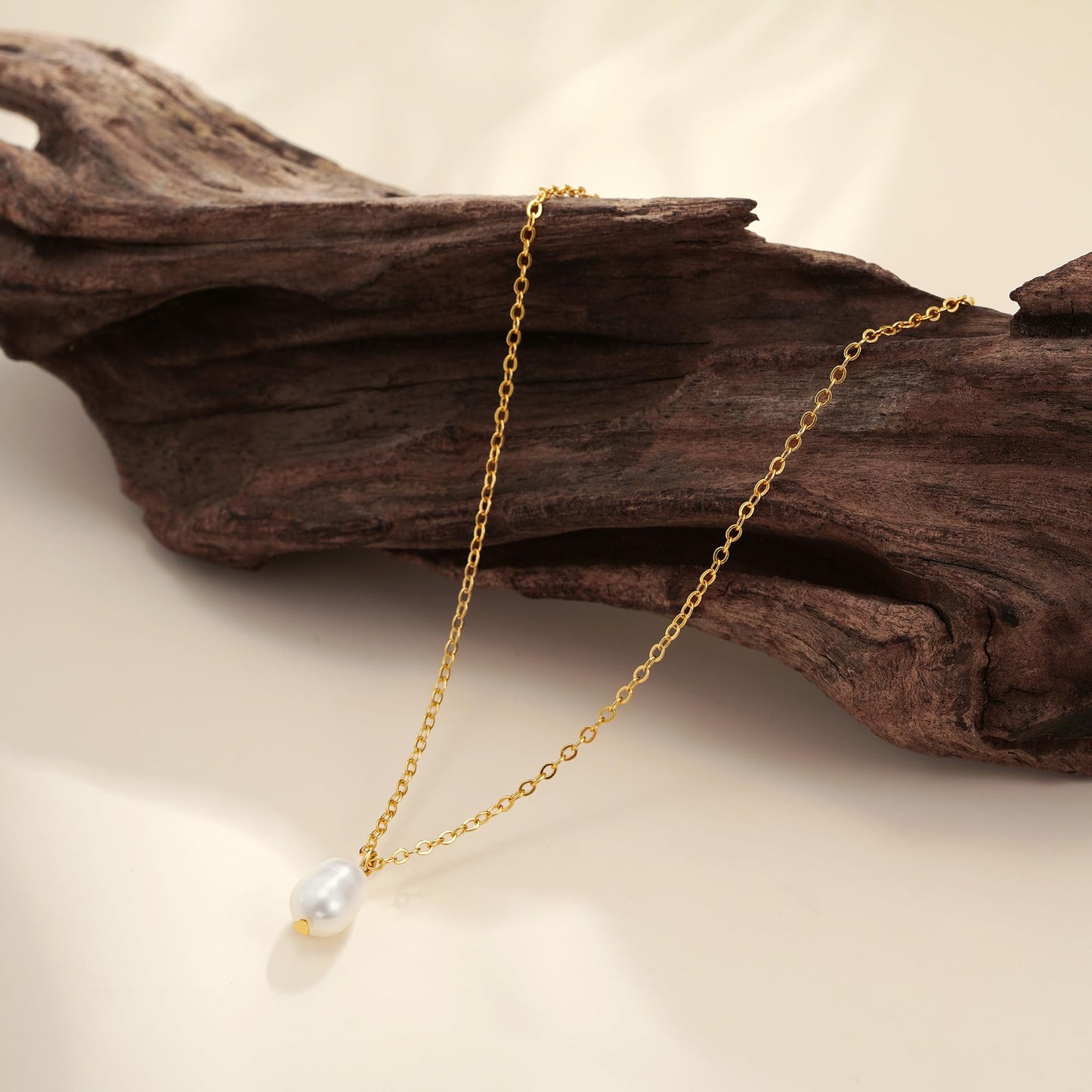 Treasure Bender Pearl Necklaces for Women Trendy, 14k Gold Plated Dainty Necklace Simple Pearl Drop Single Charm Pendant Necklace Birthday Wedding Gifts Gold Jewelry for Women