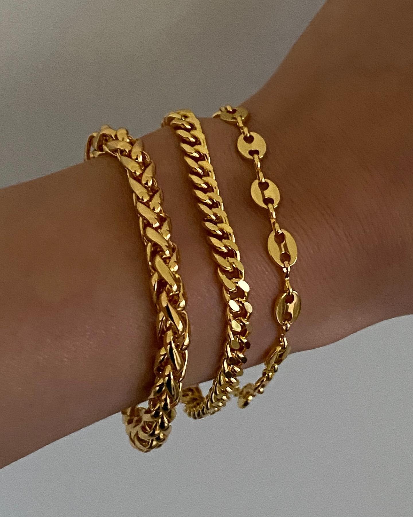 CONRAN KREMIX Chunky Gold Bracelets for Women Waterproof,Dainty 14K Gold Plated Chain Bracelet Stake,Trendy Gold Jewelry